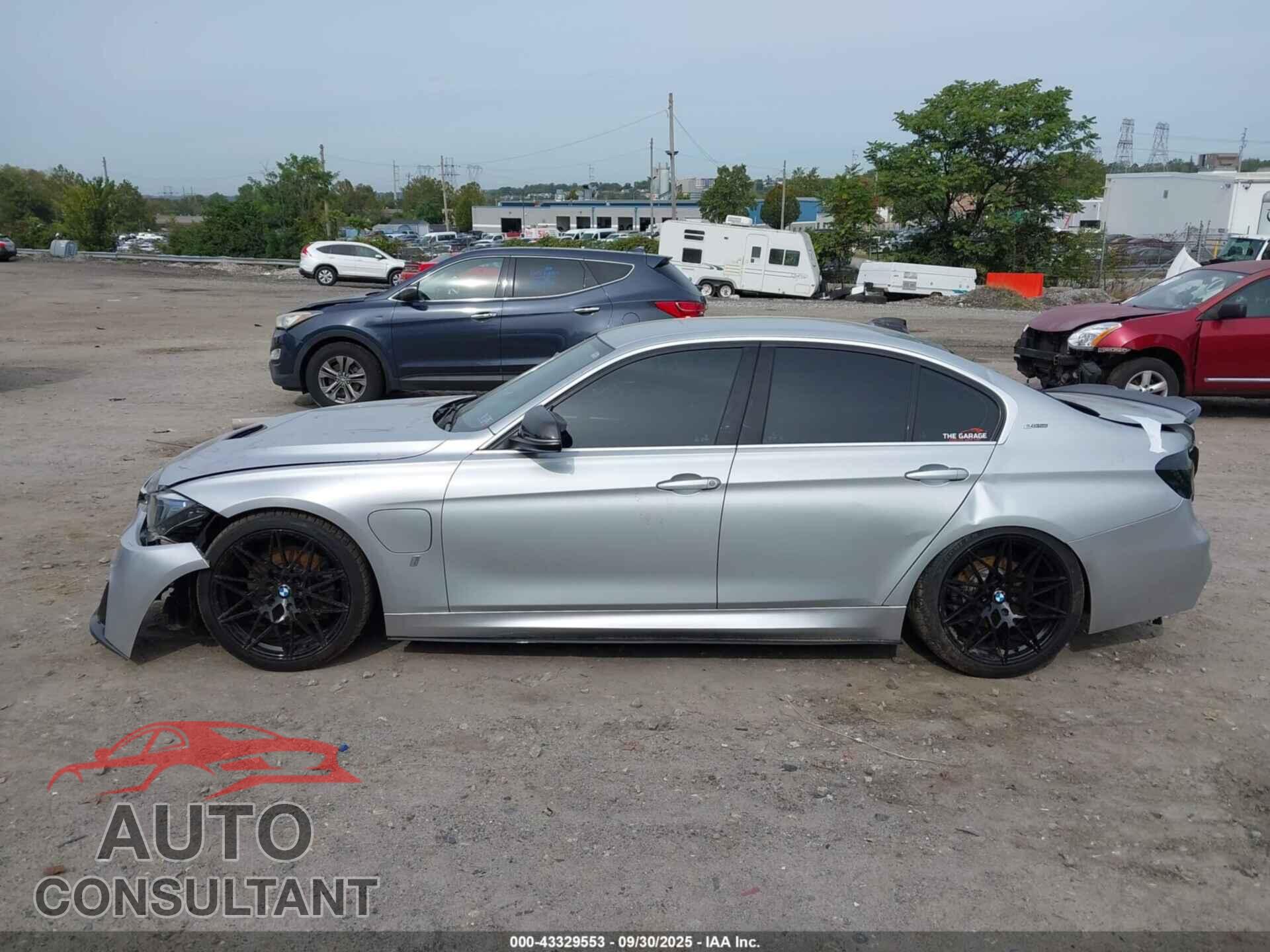 BMW 330E 2017 - WBA8E1C51HK480032