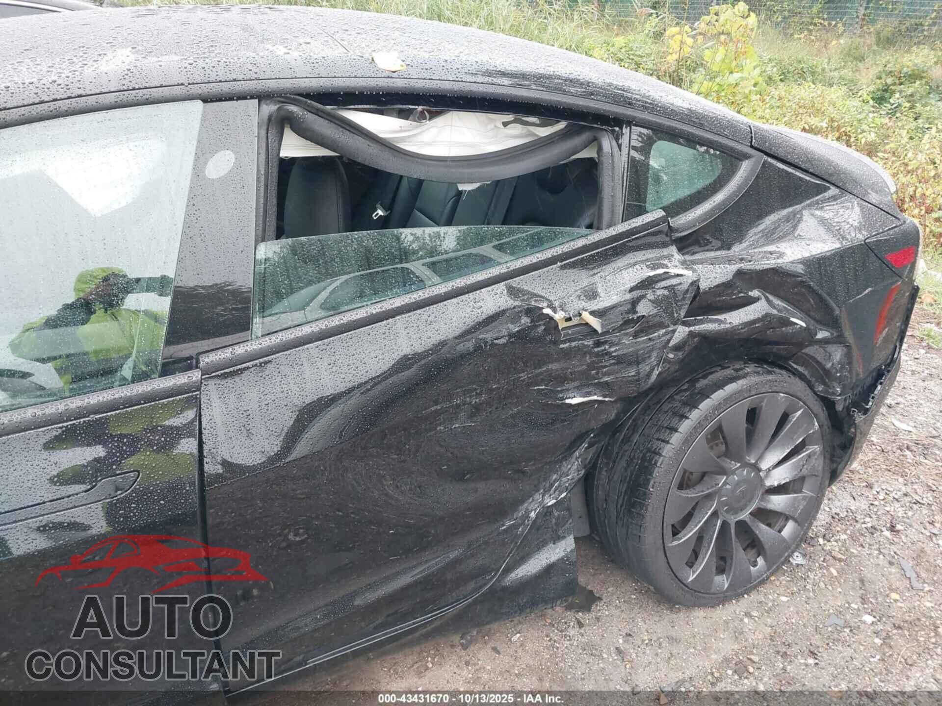TESLA MODEL 3 2021 - 5YJ3E1ECXMF914237