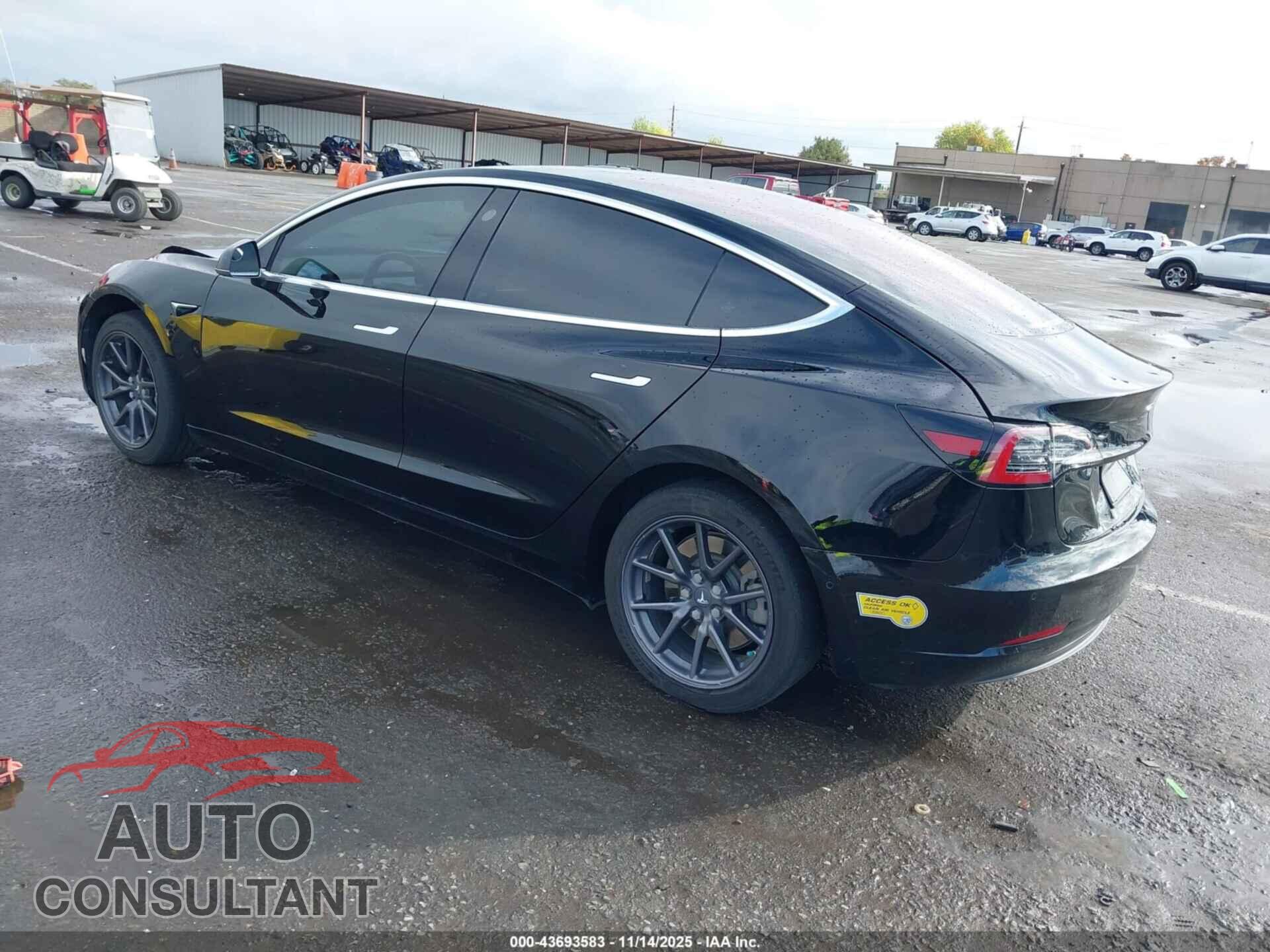TESLA MODEL 3 2018 - 5YJ3E1EA7JF171711