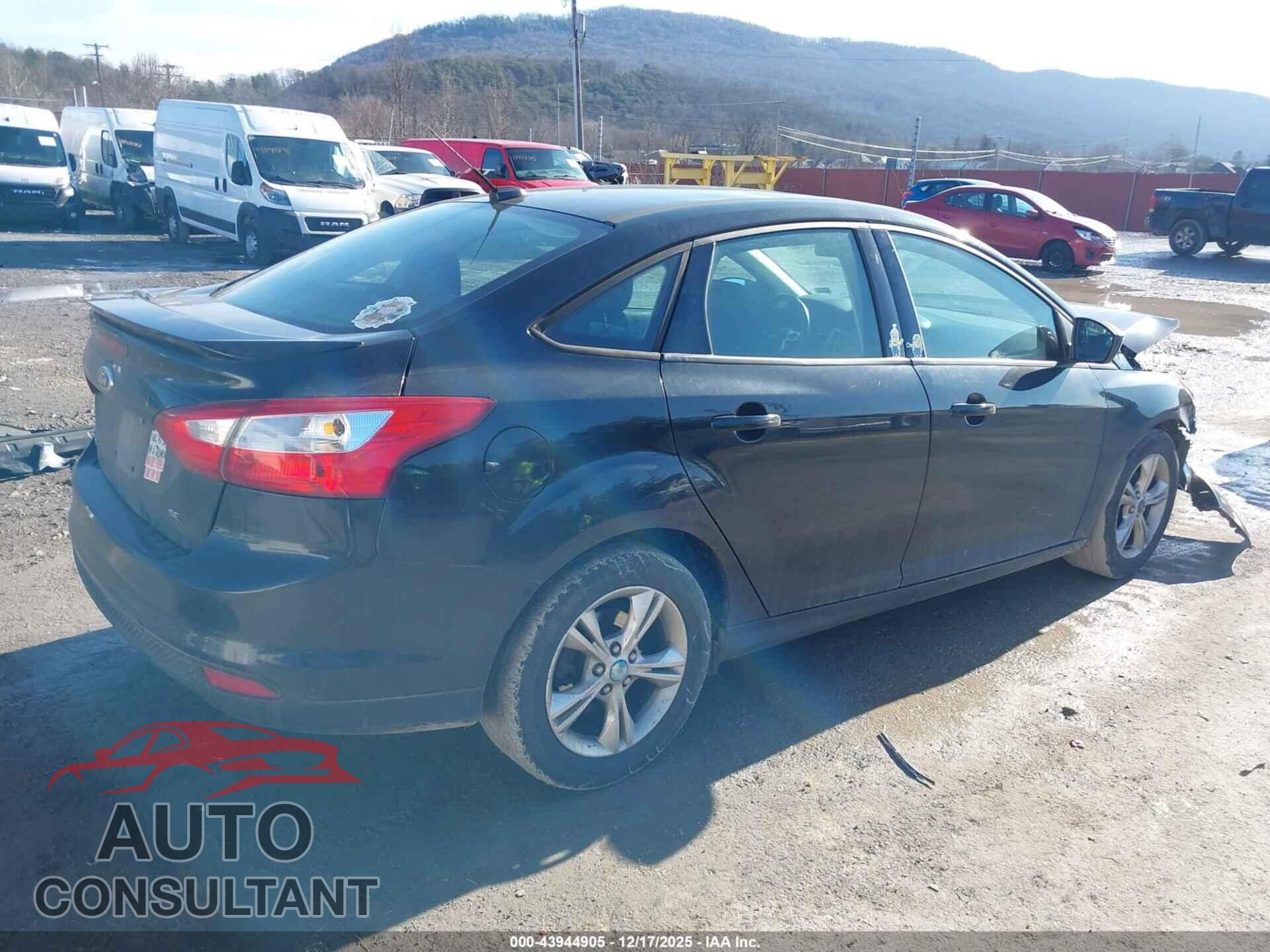 FORD FOCUS 2012 - 1FAHP3F2XCL389697