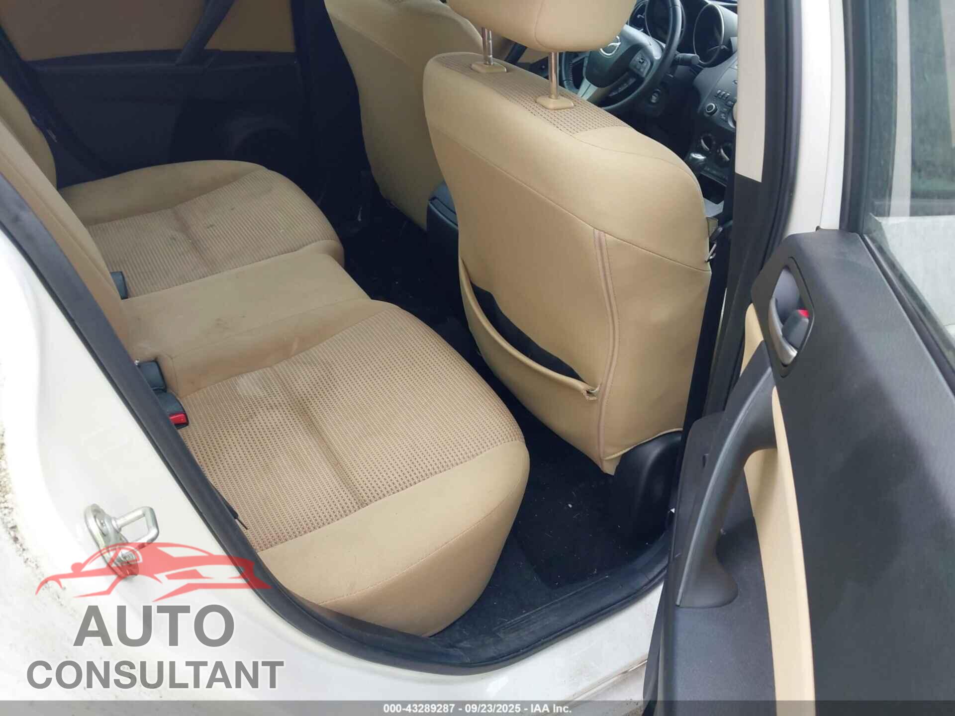 MAZDA MAZDA3 2012 - JM1BL1VA1C1601064
