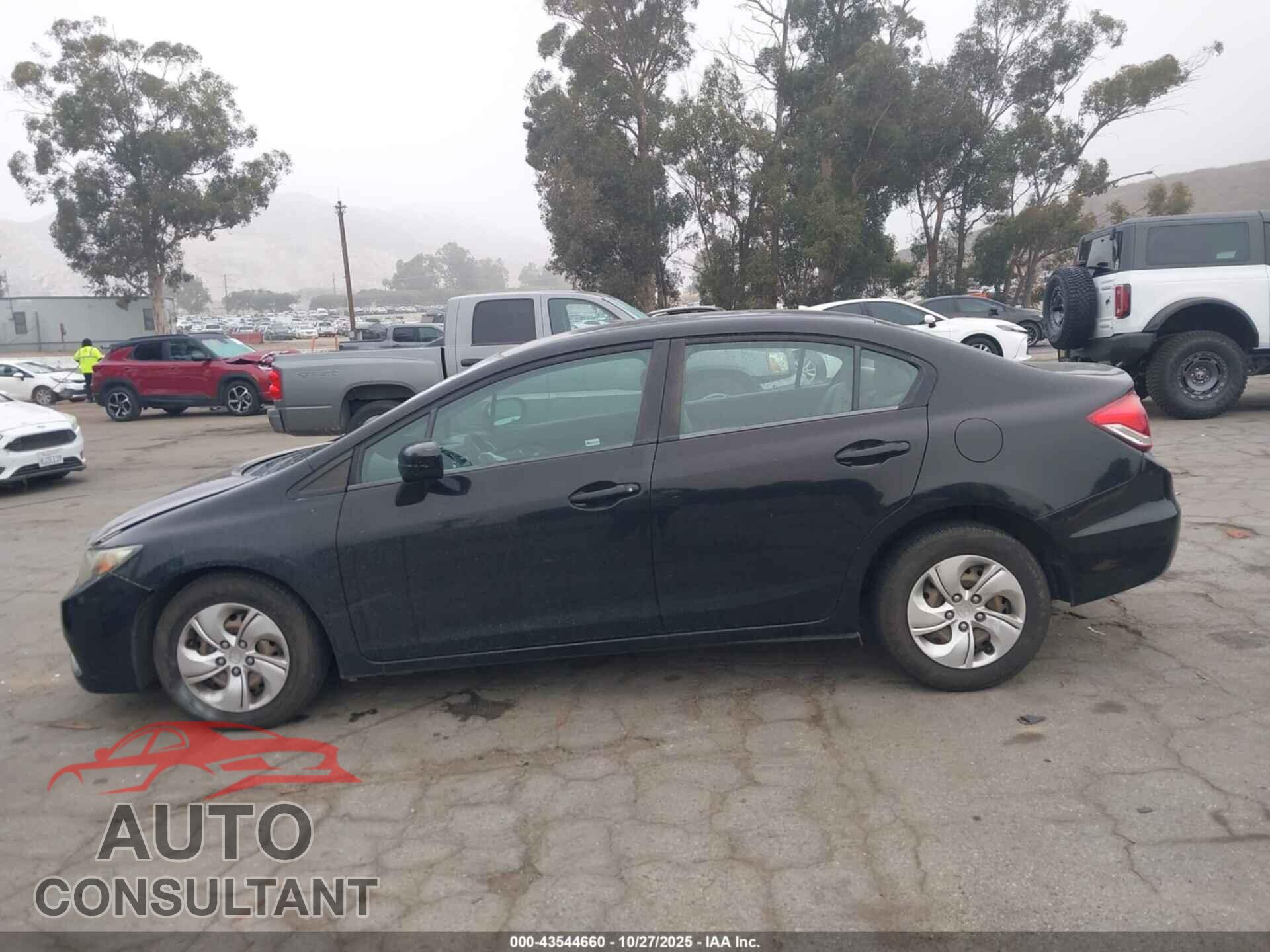 HONDA CIVIC 2015 - 19XFB2E58FE005774