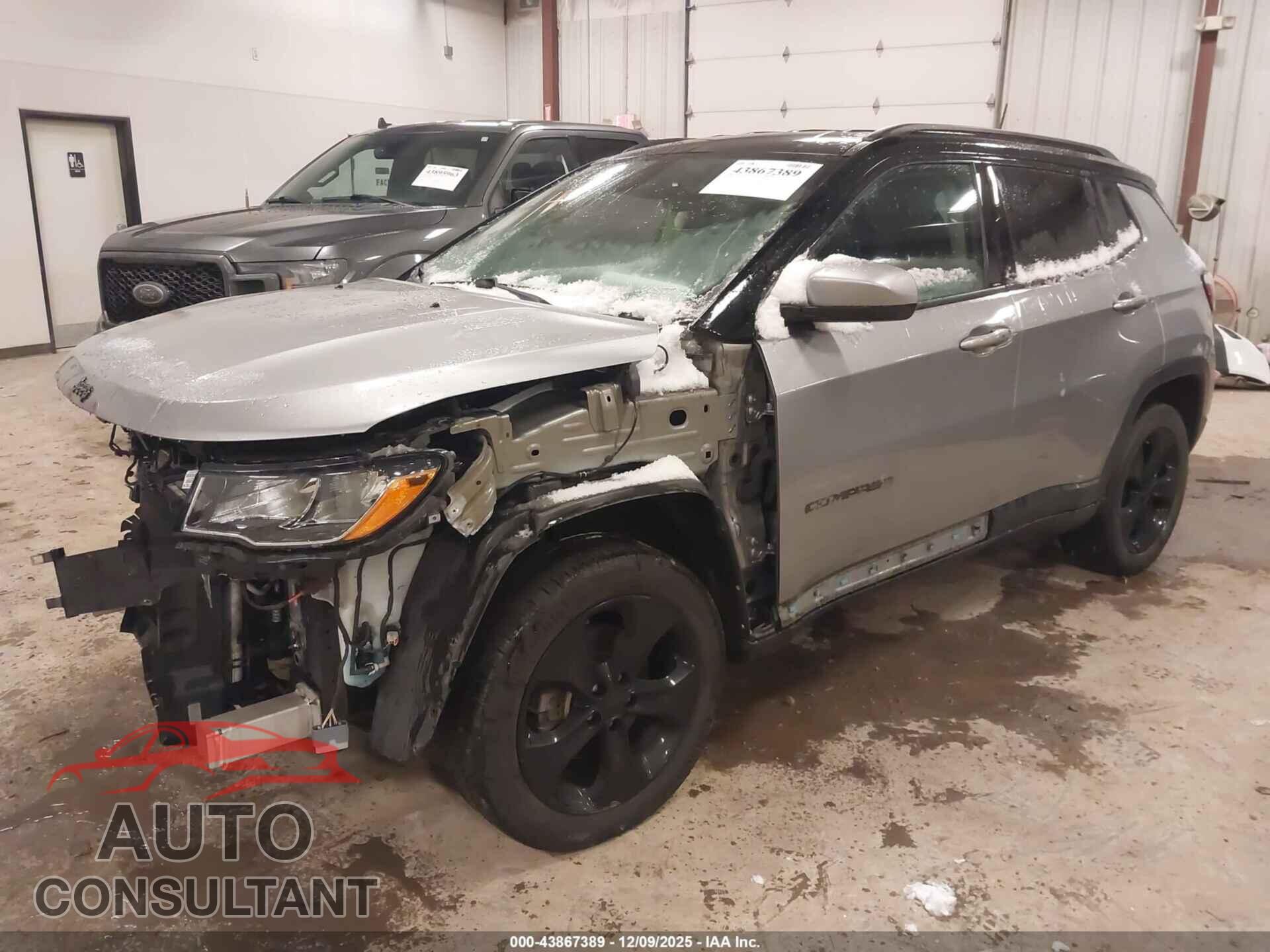 JEEP COMPASS 2018 - 3C4NJDBB2JT395425