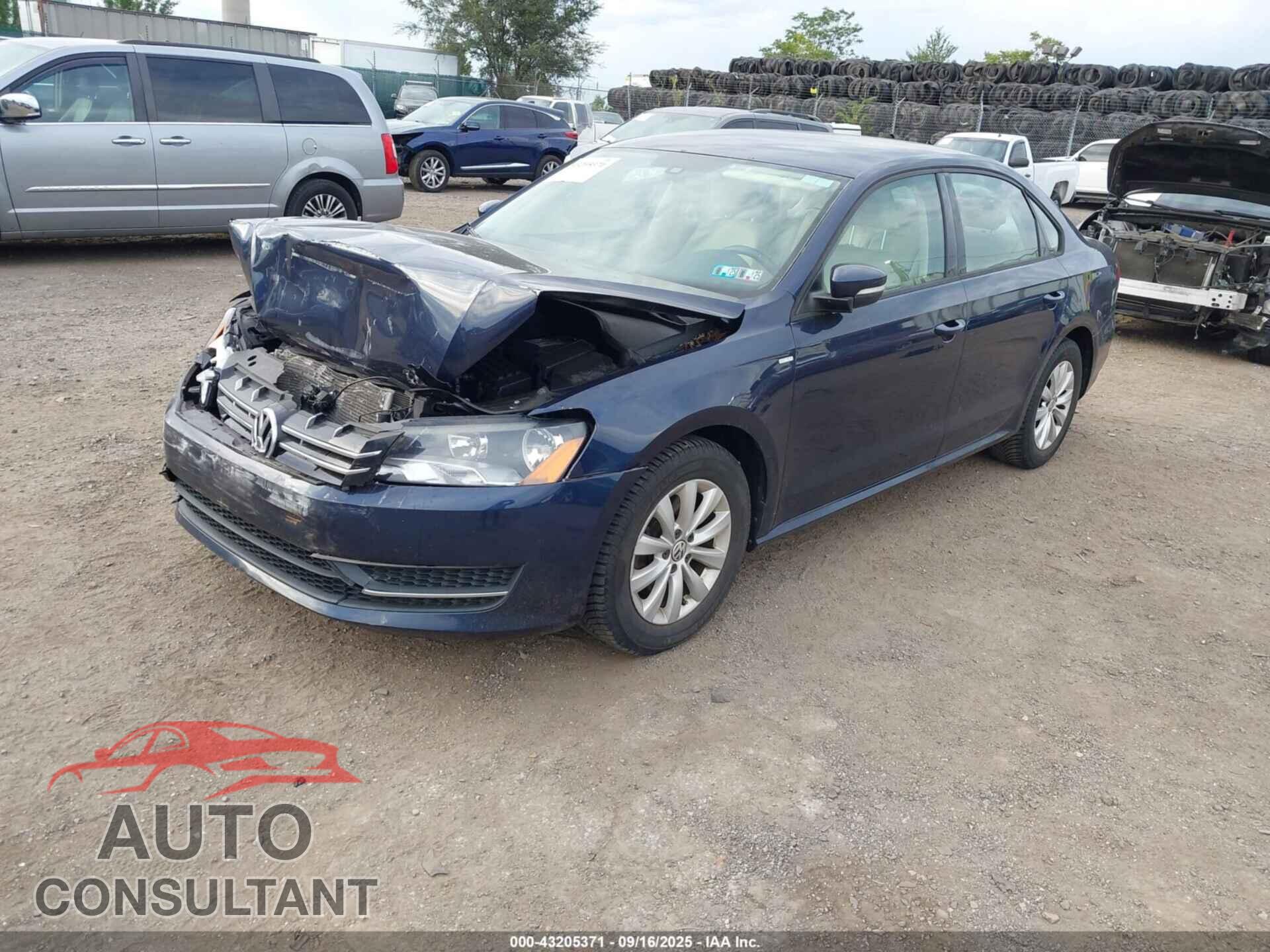 VOLKSWAGEN PASSAT 2015 - 1VWAT7A36FC007715