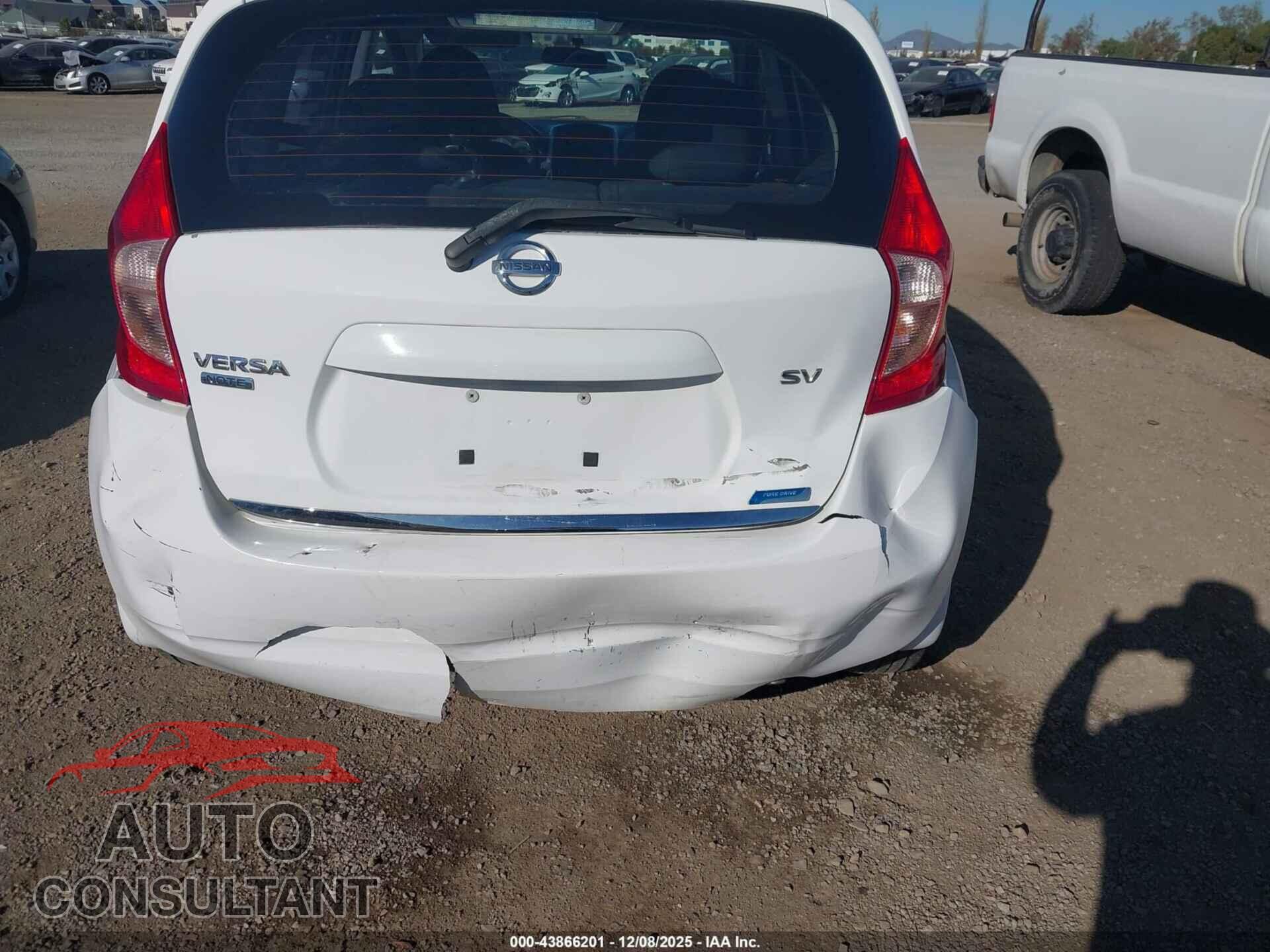 NISSAN VERSA NOTE 2015 - 3N1CE2CP5FL445836