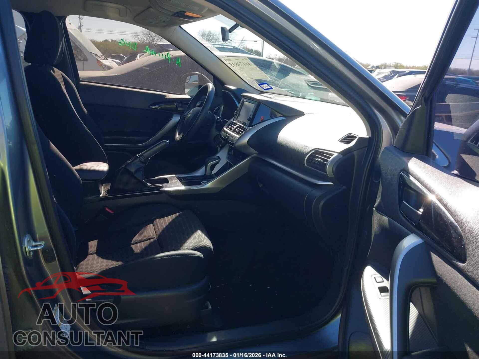 MITSUBISHI ECLIPSE CROSS 2020 - JA4AT3AA3LZ006390