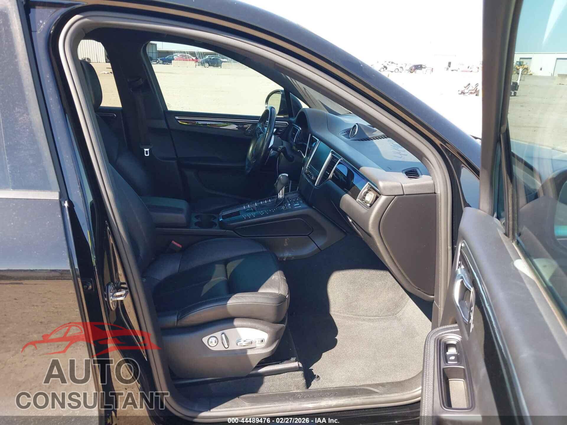 PORSCHE MACAN 2018 - WP1AA2A57JLB04927
