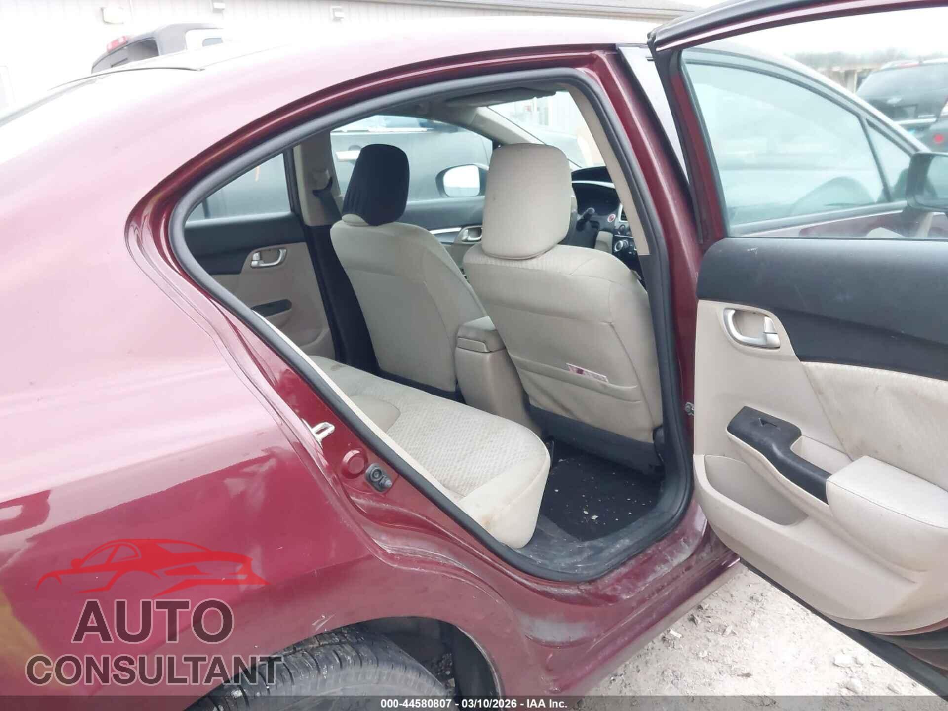 HONDA CIVIC 2015 - 2HGFB2F84FH558209