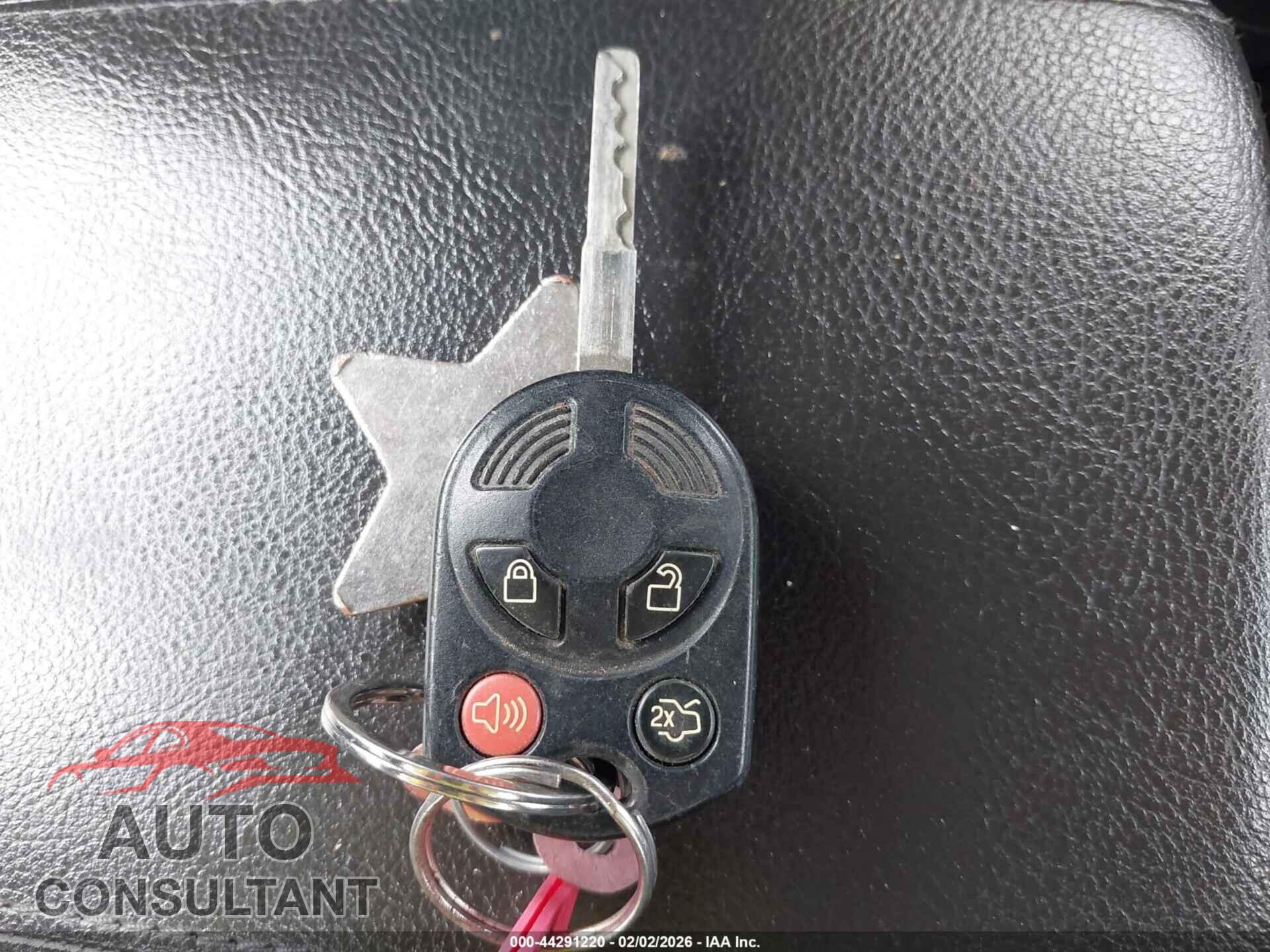 FORD FOCUS 2016 - 1FADP3FE3GL258061