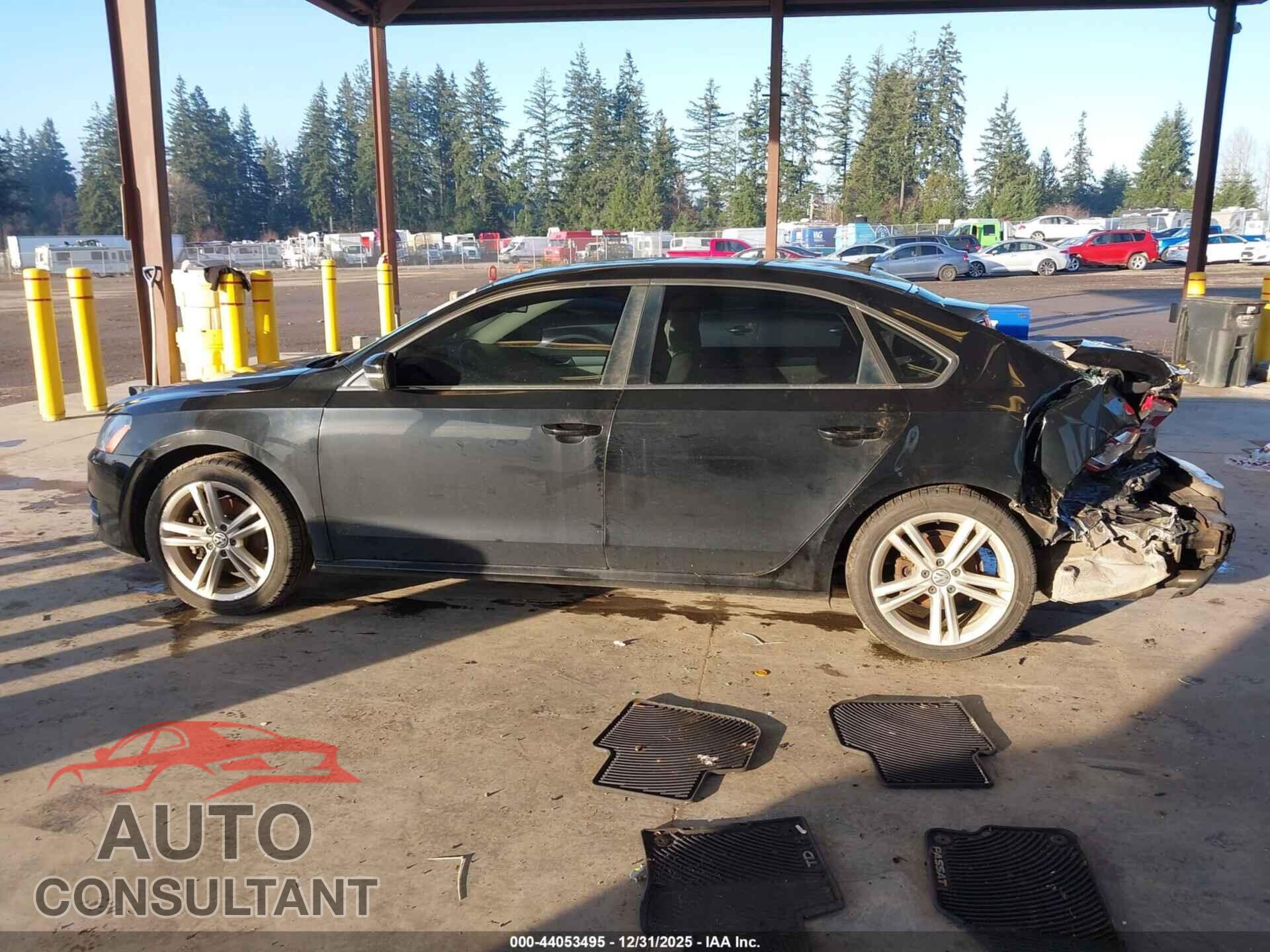 VOLKSWAGEN PASSAT 2014 - 1VWBT7A36EC045562