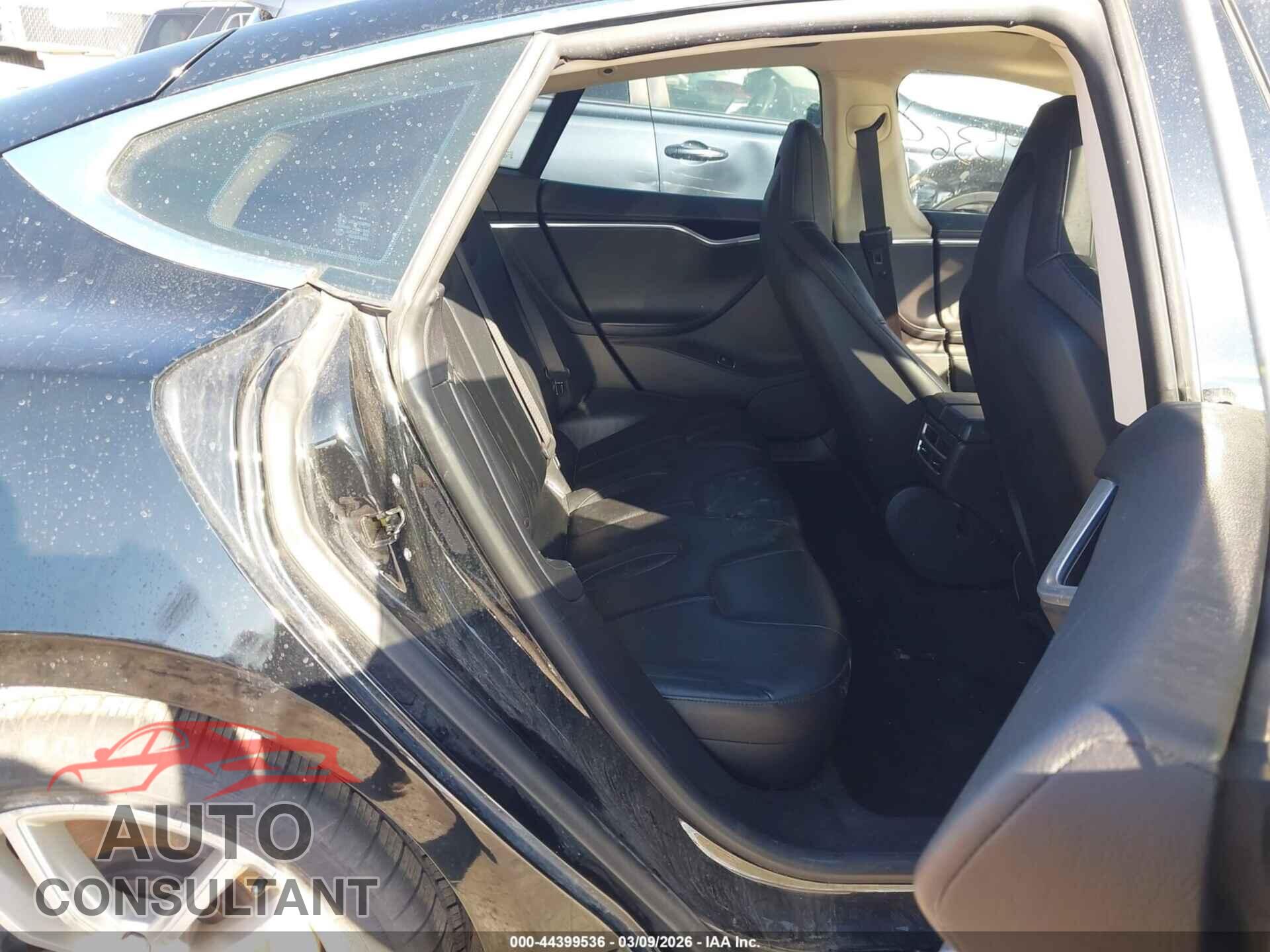 TESLA MODEL S 2013 - 5YJSA1AC8DFP11229