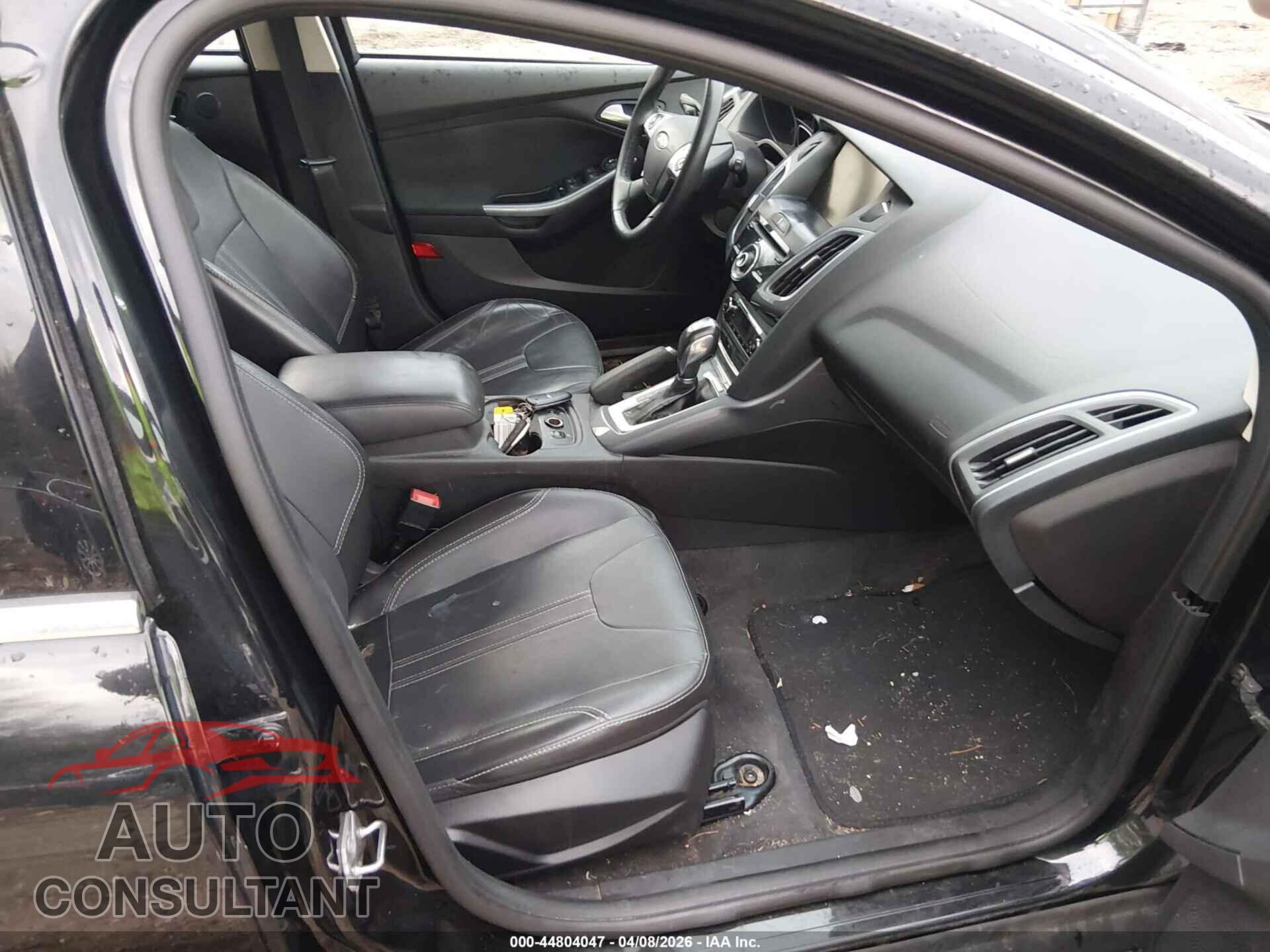 FORD FOCUS 2014 - 1FADP3N24EL349537