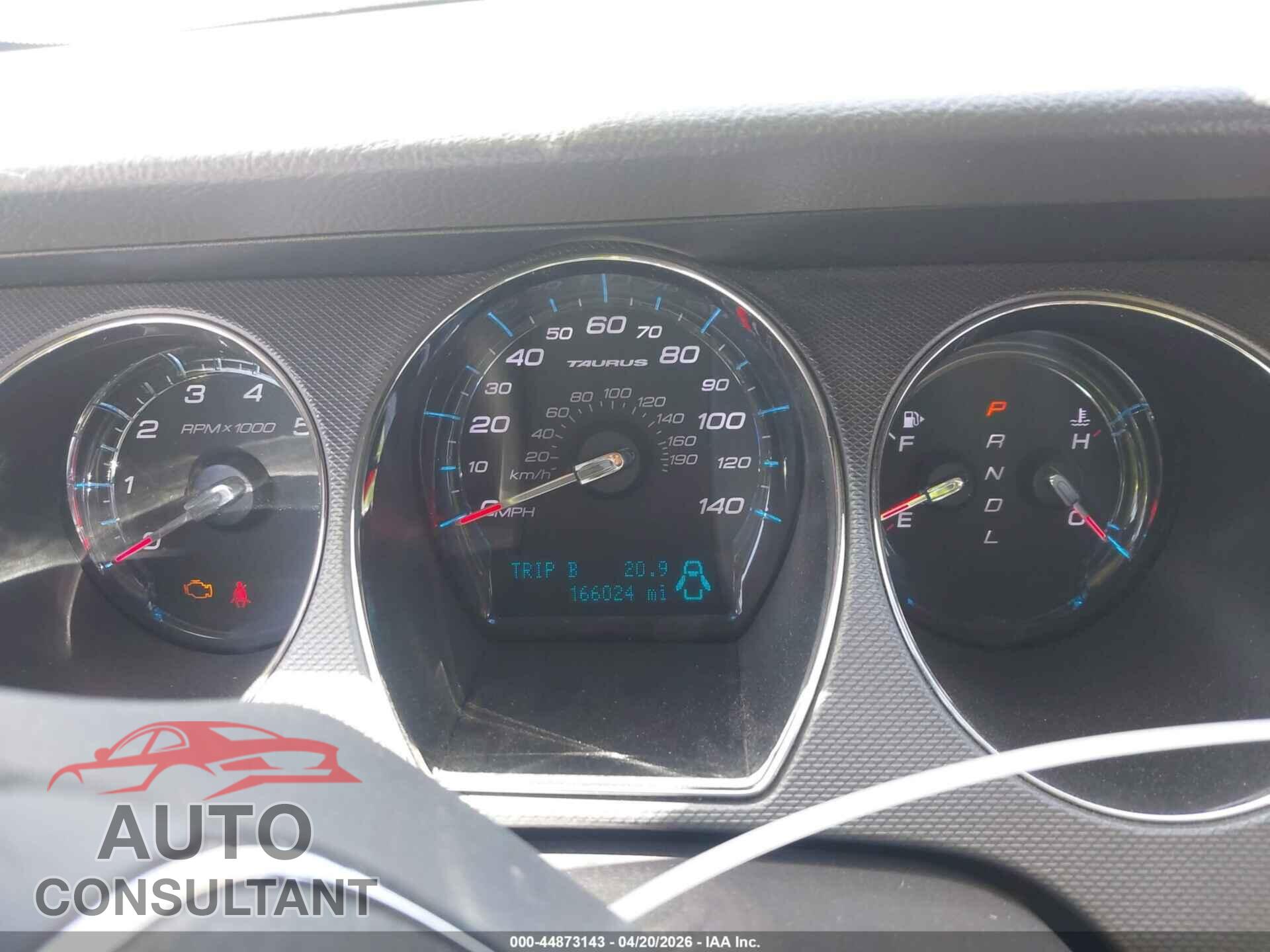 FORD TAURUS 2012 - 1FAHP2DW2CG120182