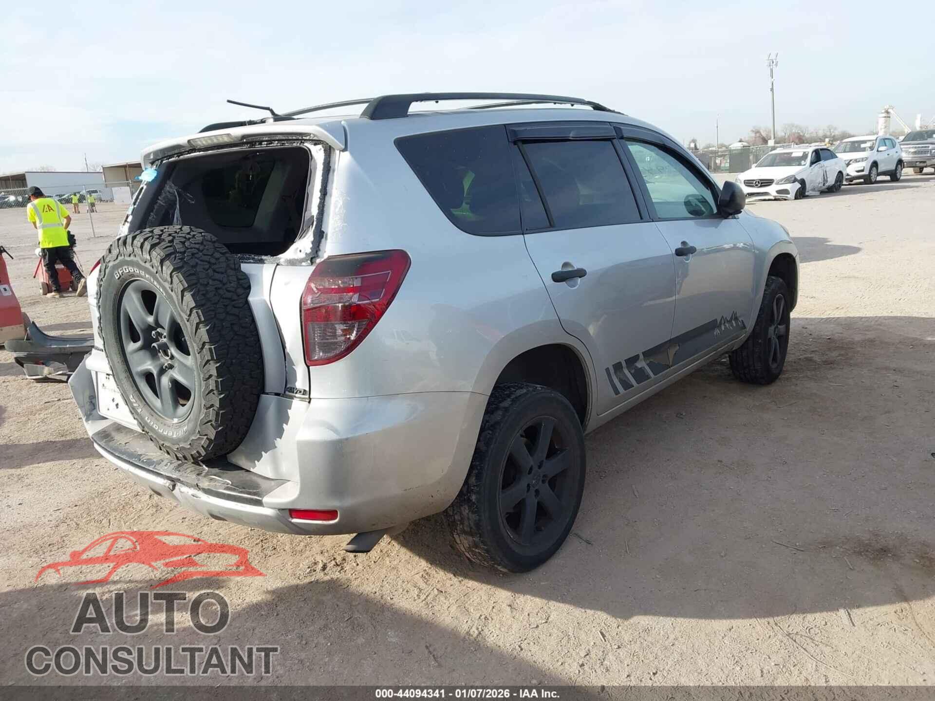 TOYOTA RAV4 2010 - JTMBF4DV8A5019680