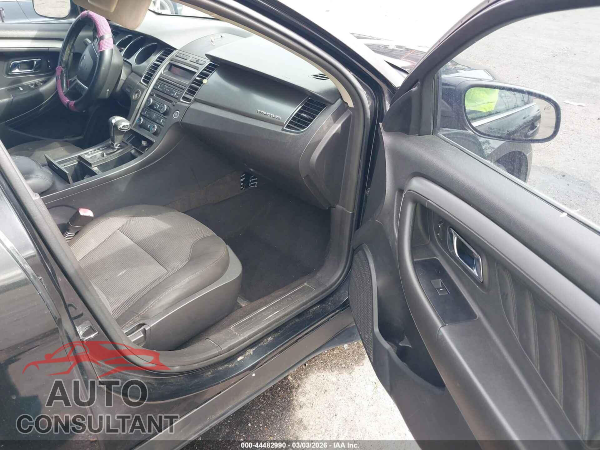 FORD TAURUS 2011 - 1FAHP2EW9BG131953