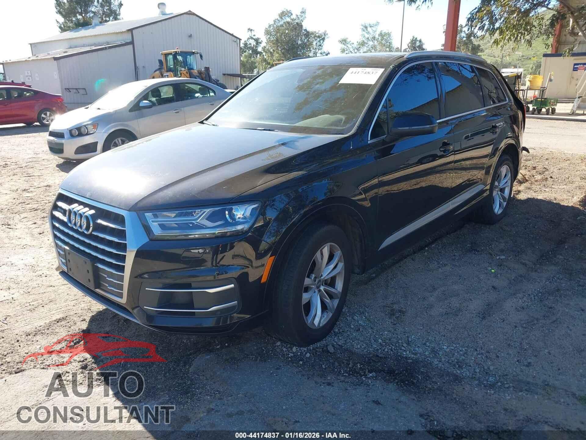 AUDI Q7 2019 - WA1AAAF71KD019741
