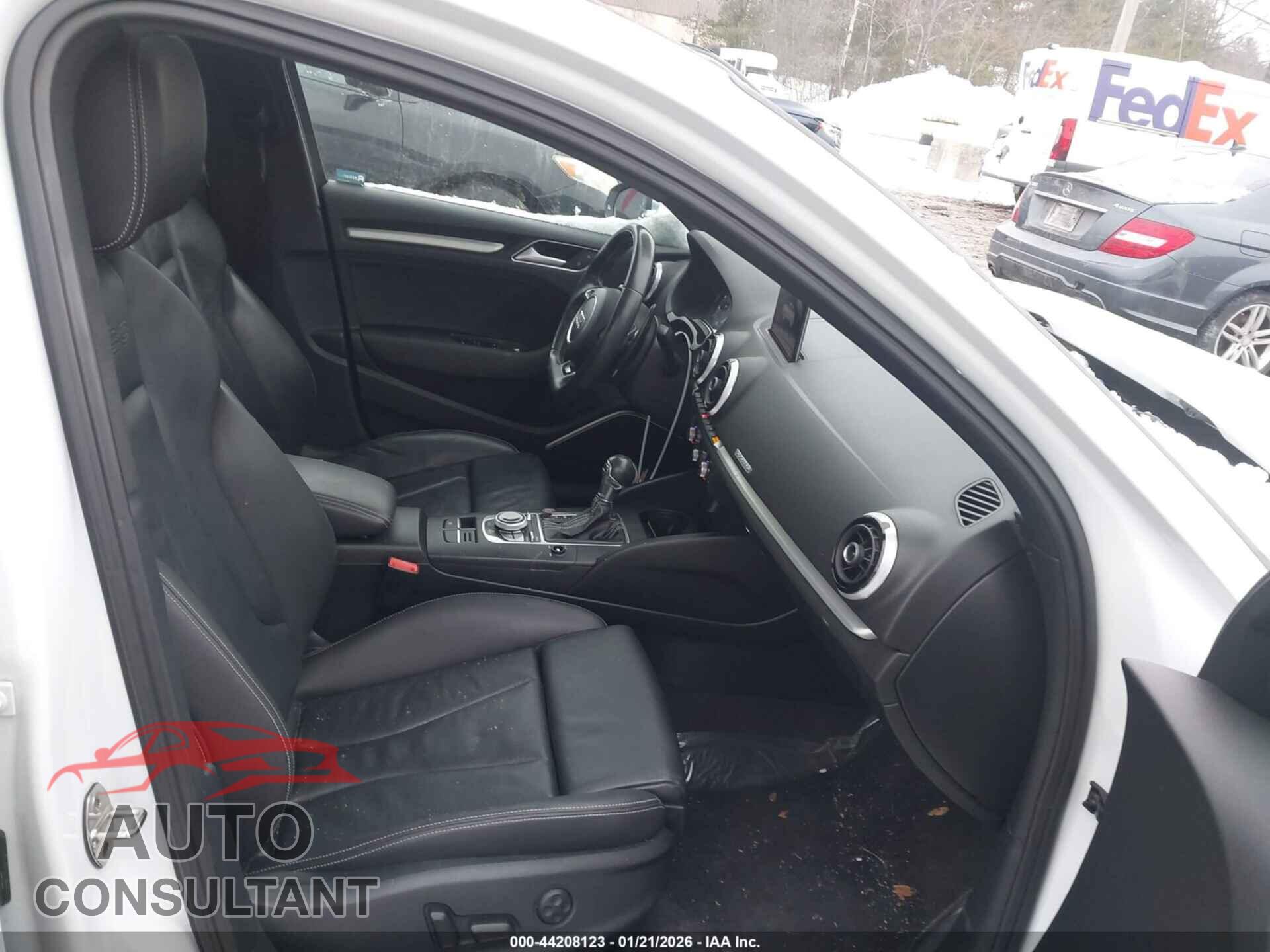 AUDI S3 2015 - WAUBFGFF4F1132190