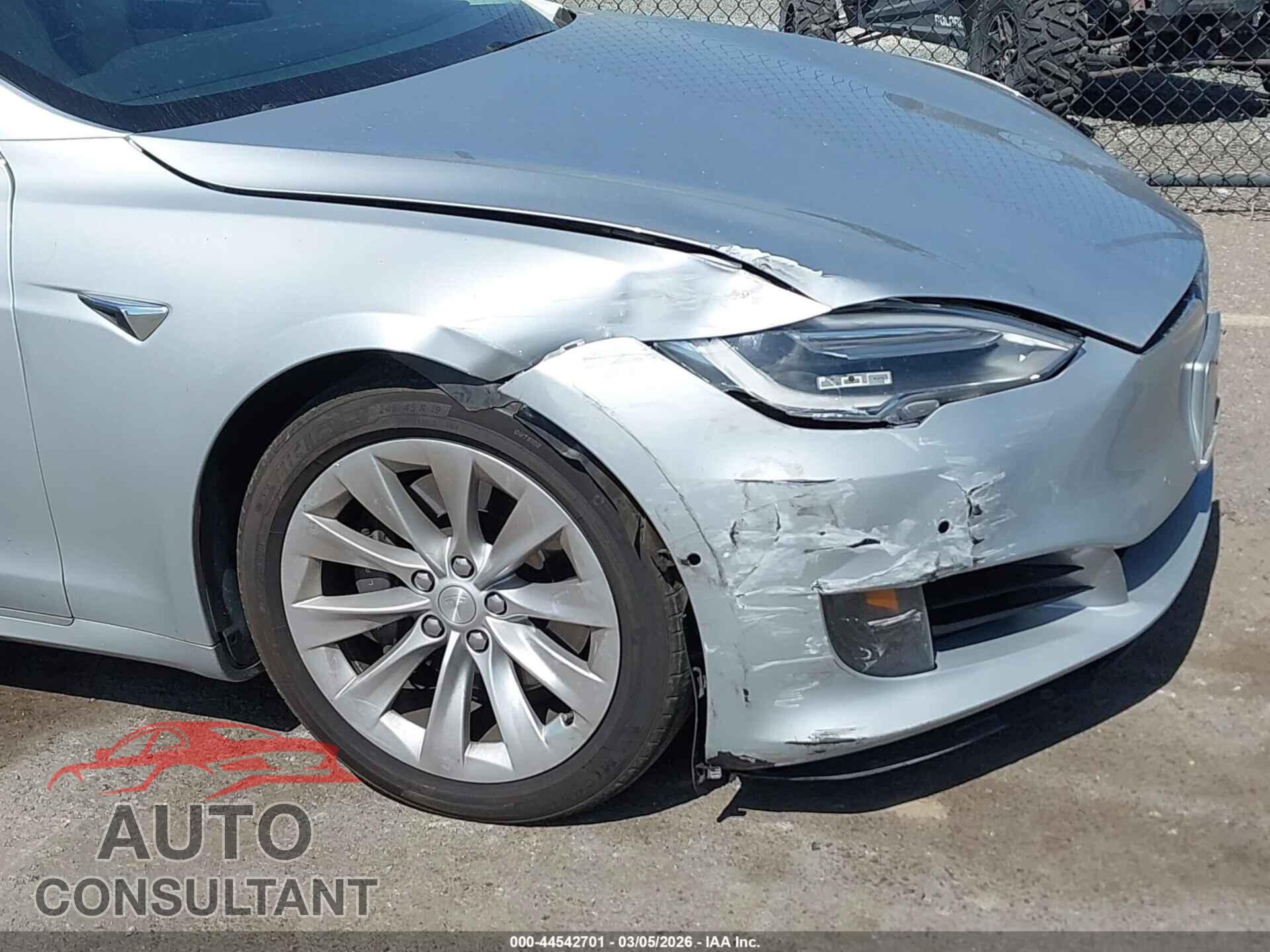 TESLA MODEL S 2017 - 5YJSA1E23HF190895