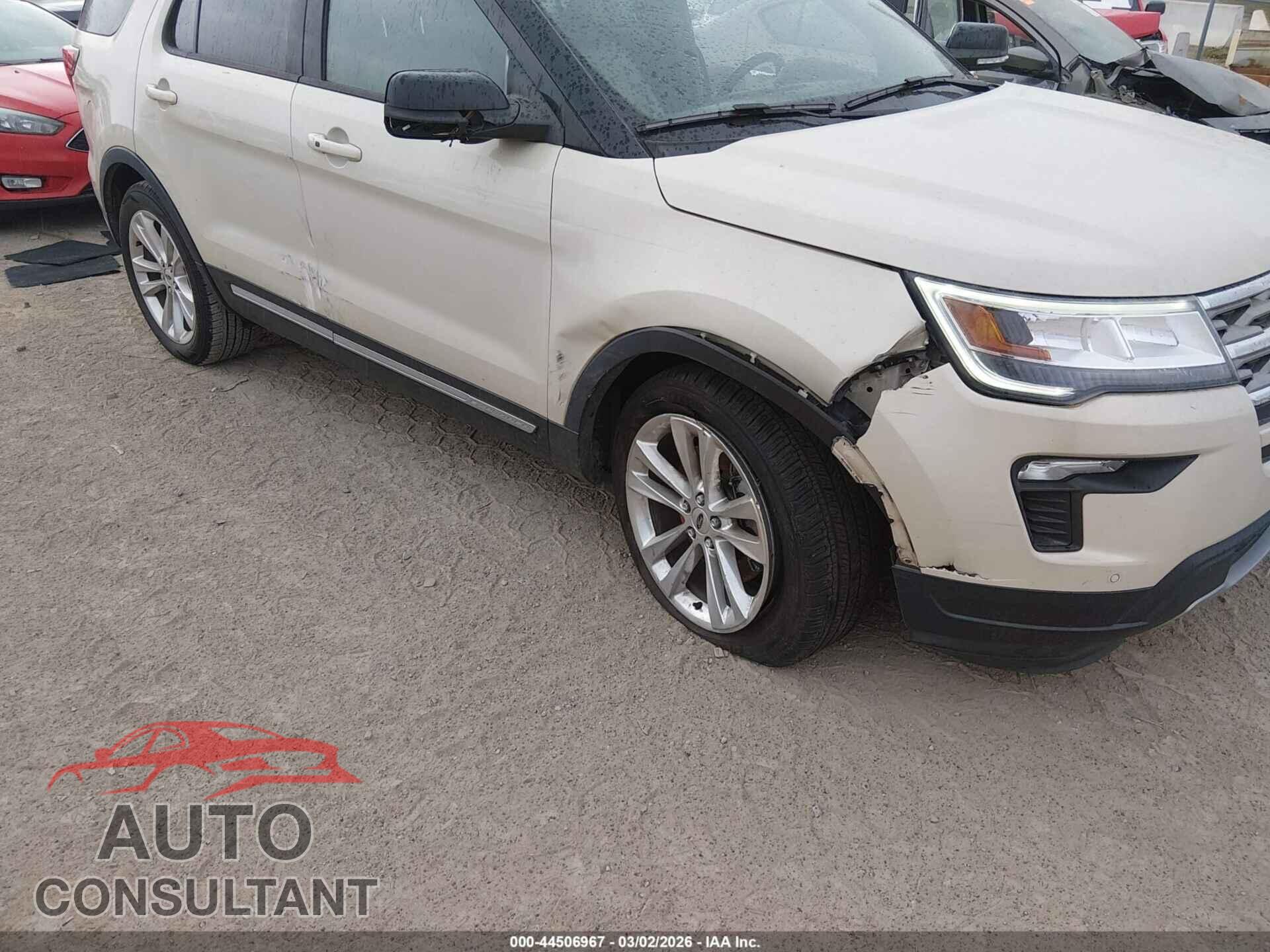 FORD EXPLORER 2018 - 1FM5K7D88JGB39080