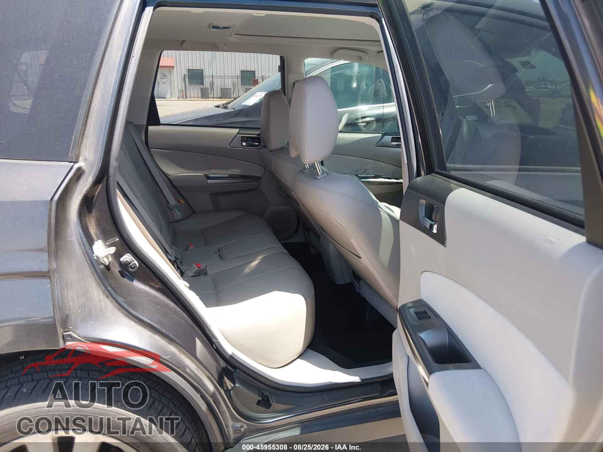 SUBARU FORESTER 2013 - JF2SHAEC3DH406437