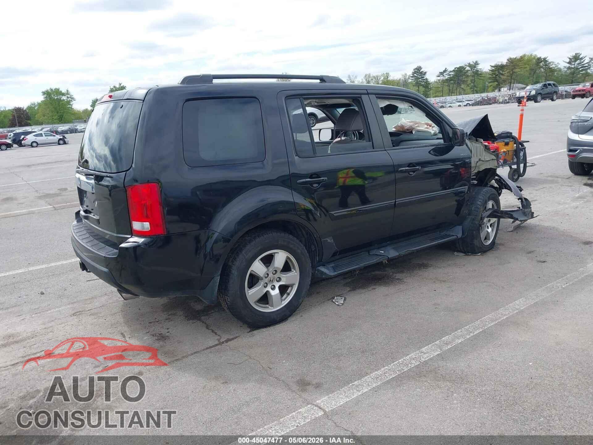 HONDA PILOT 2011 - 5FNYF3H50BB039940