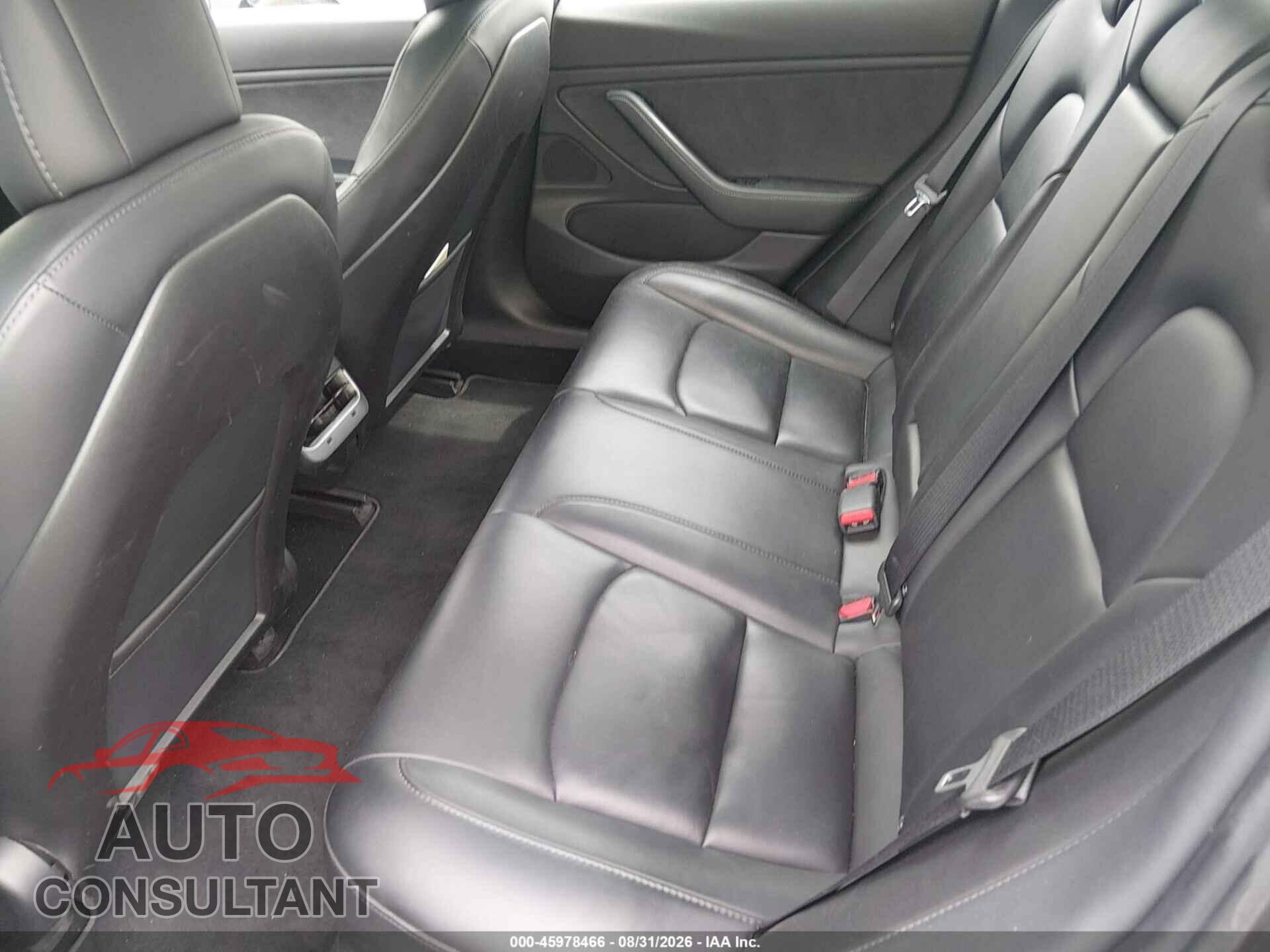 TESLA MODEL 3 2018 - 5YJ3E1EA2JF158493