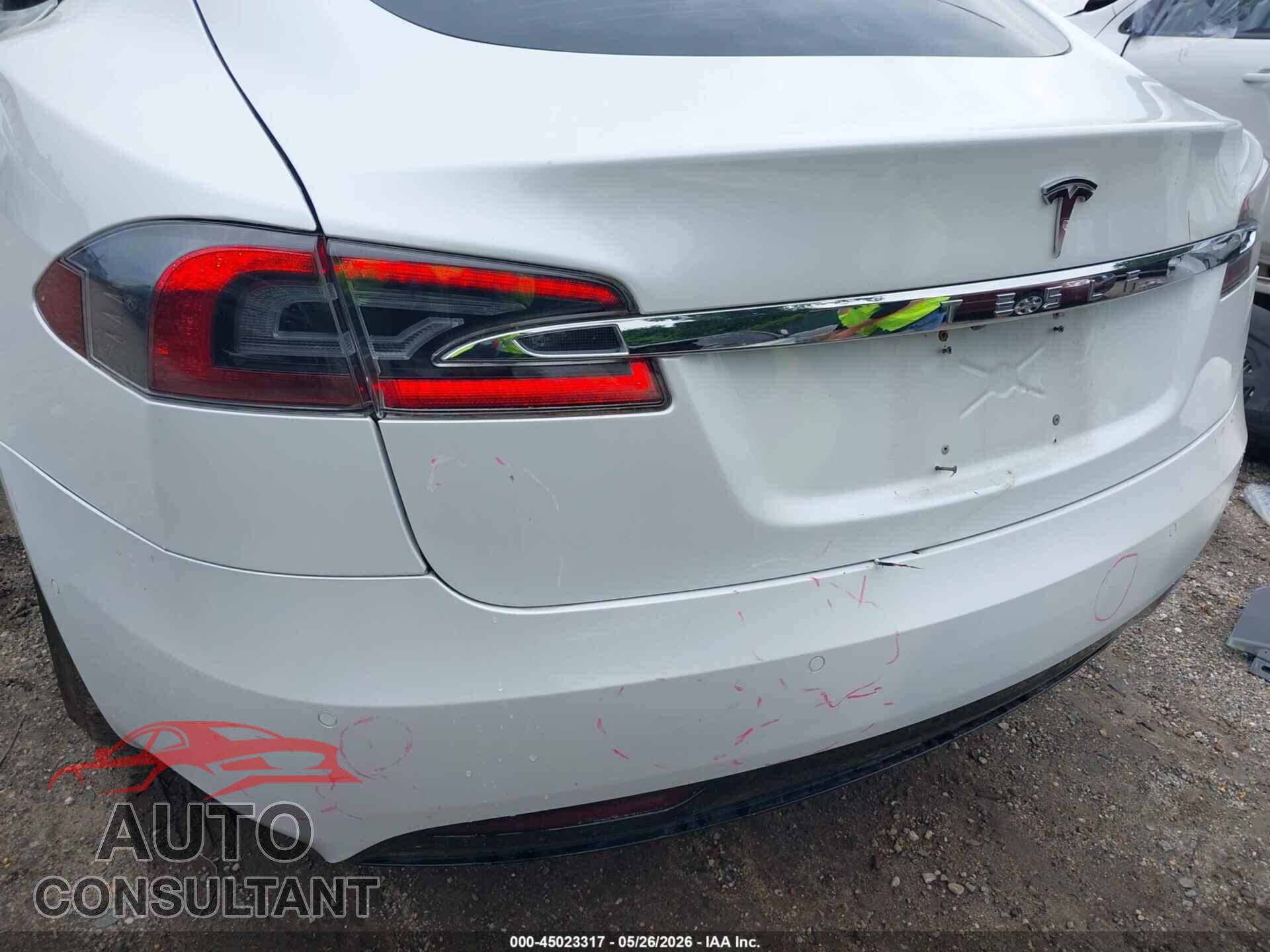 TESLA MODEL S 2020 - 5YJSA1E21LF389338