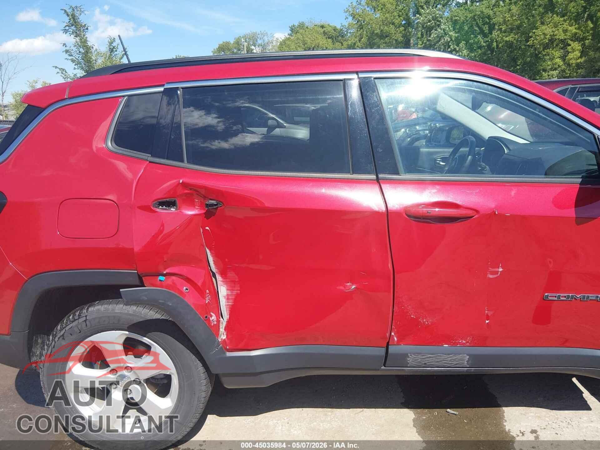 JEEP COMPASS 2018 - 3C4NJDBB2JT111940