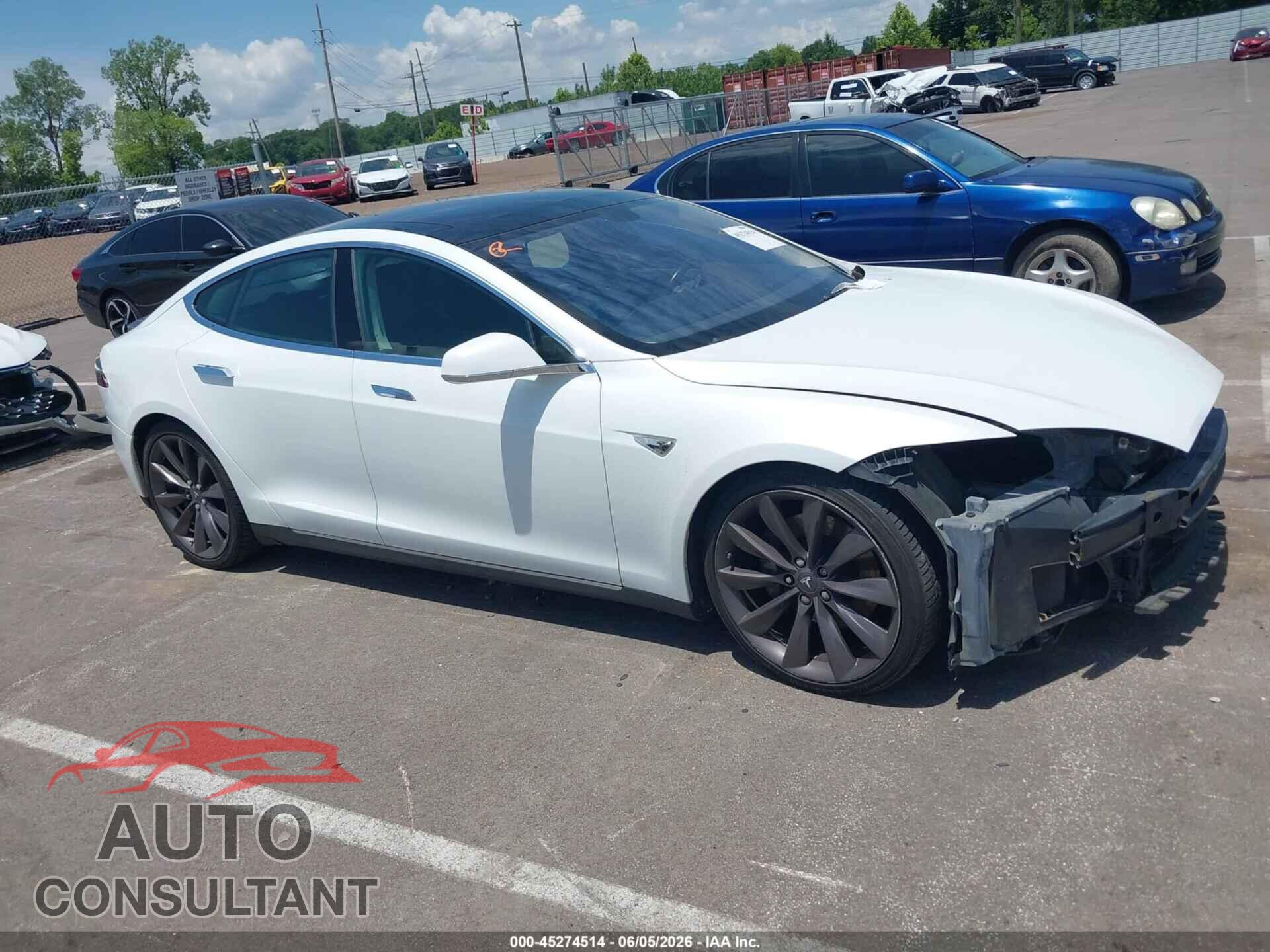 TESLA MODEL S 2013 - 5YJSA1DP6DFP11566