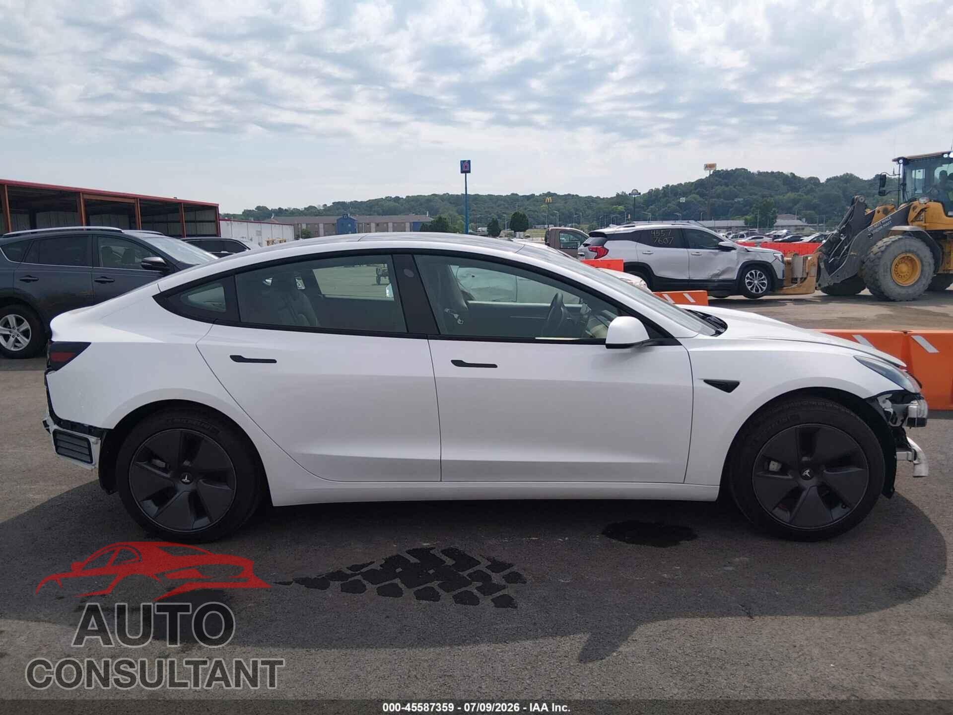 TESLA MODEL 3 2023 - 5YJ3E1EA1PF511346