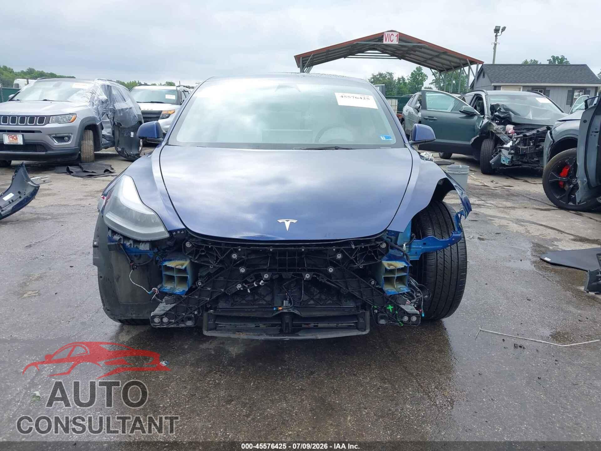 TESLA MODEL 3 2023 - 5YJ3E1EC0PF586489
