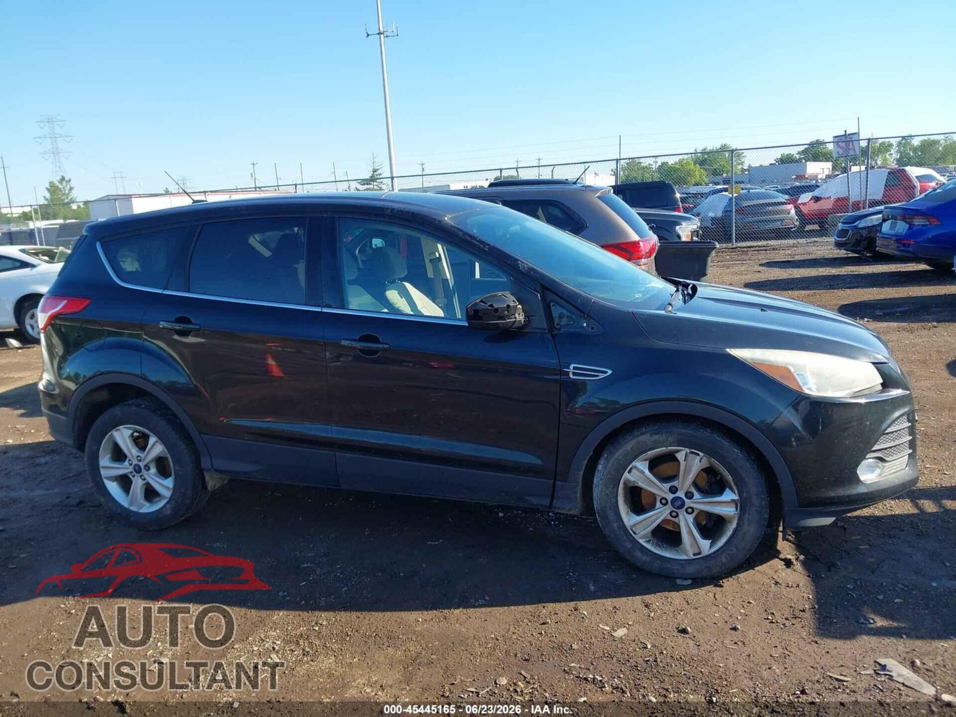 FORD ESCAPE 2014 - 1FMCU0GX4EUC36070