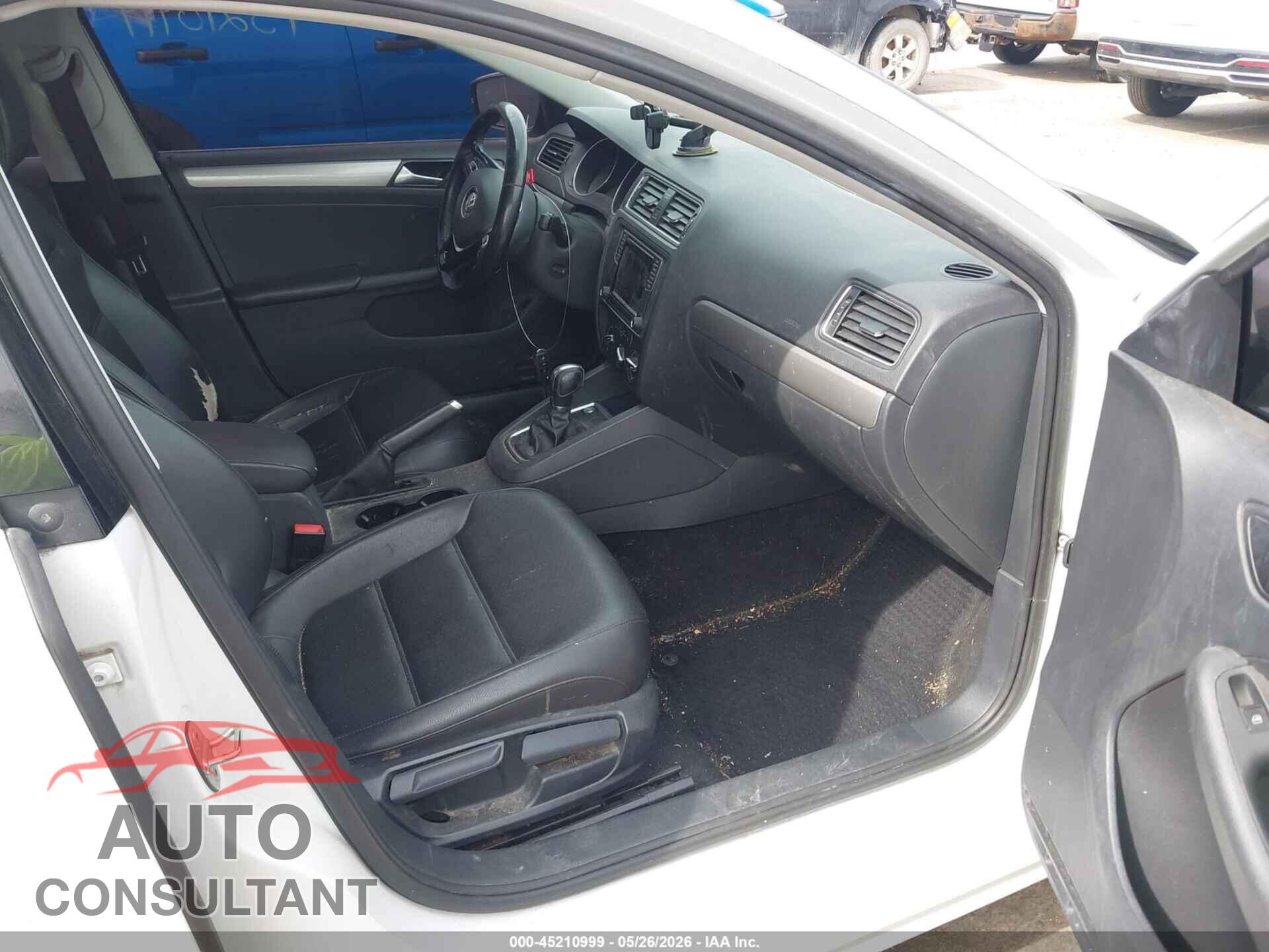 VOLKSWAGEN JETTA 2017 - 3VWDB7AJ7HM399703
