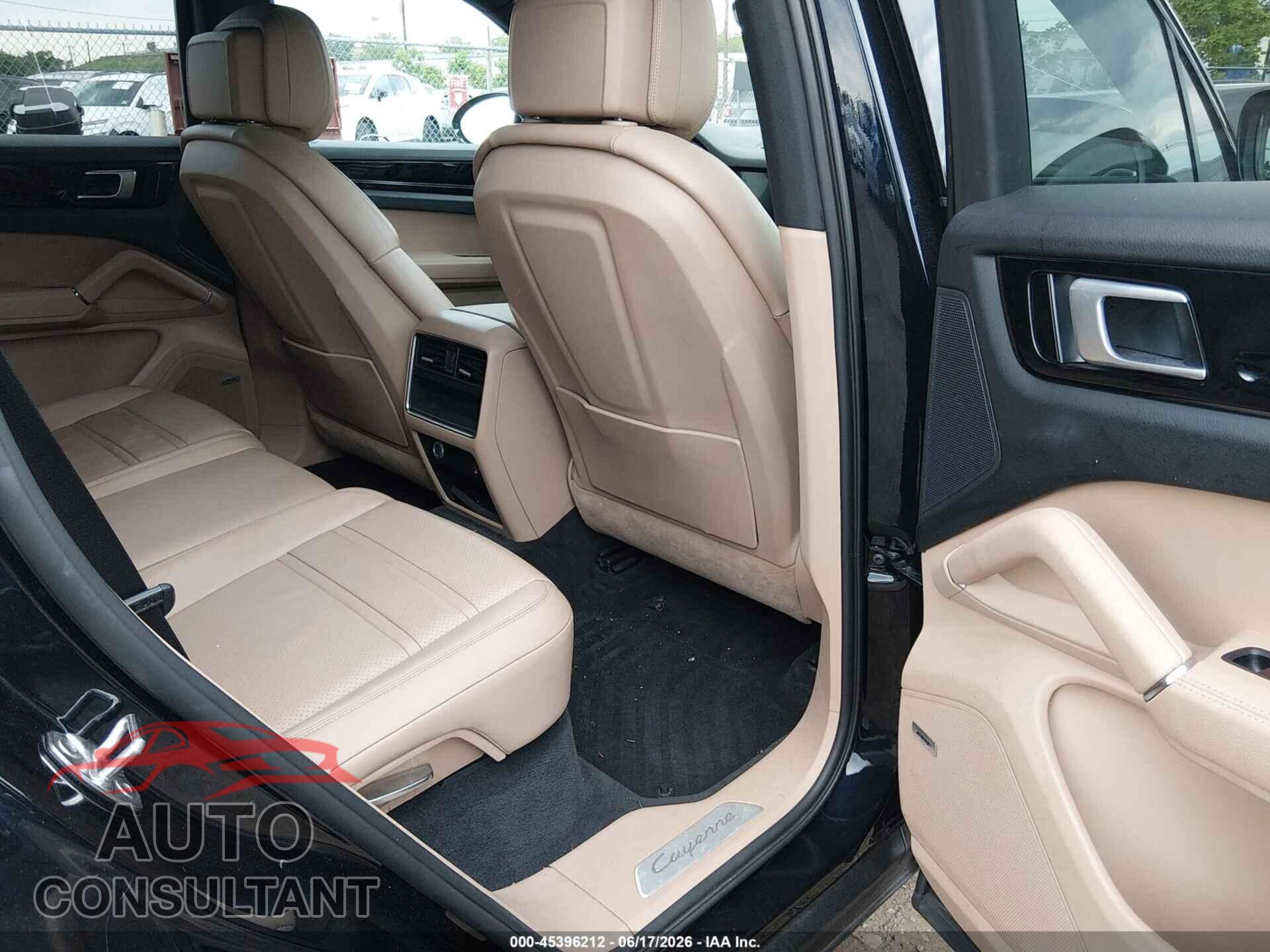 PORSCHE CAYENNE 2019 - WP1AB2AY5KDA61255