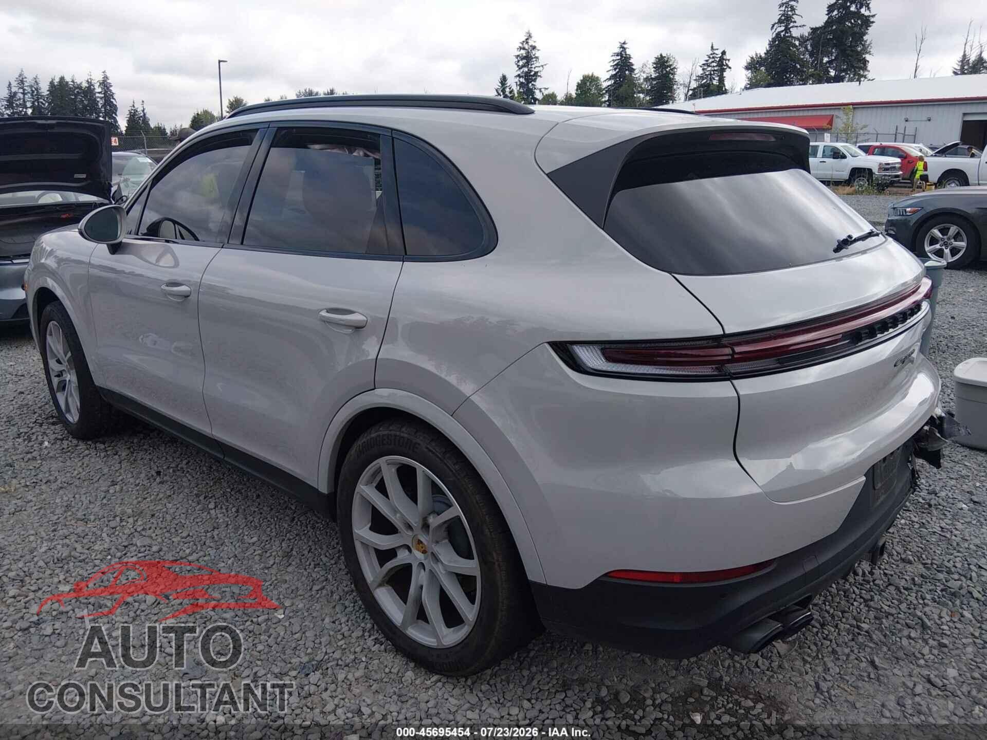 PORSCHE CAYENNE 2024 - WP1AA2AY2RDA01320