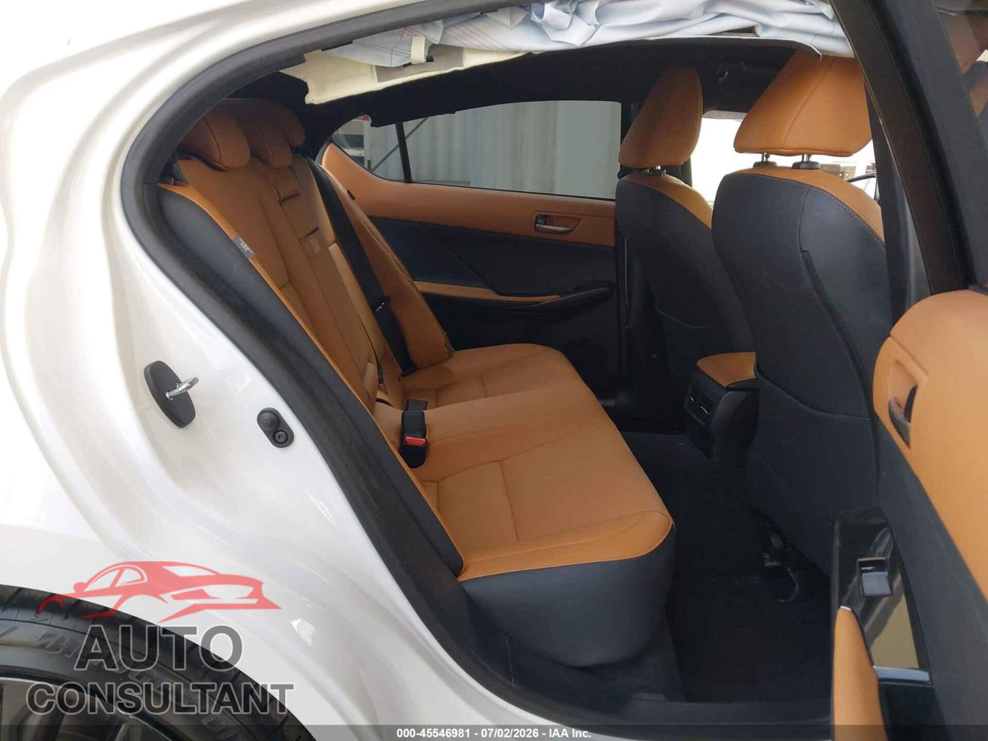 LEXUS IS 300 2025 - JTHBA1D24S5135638