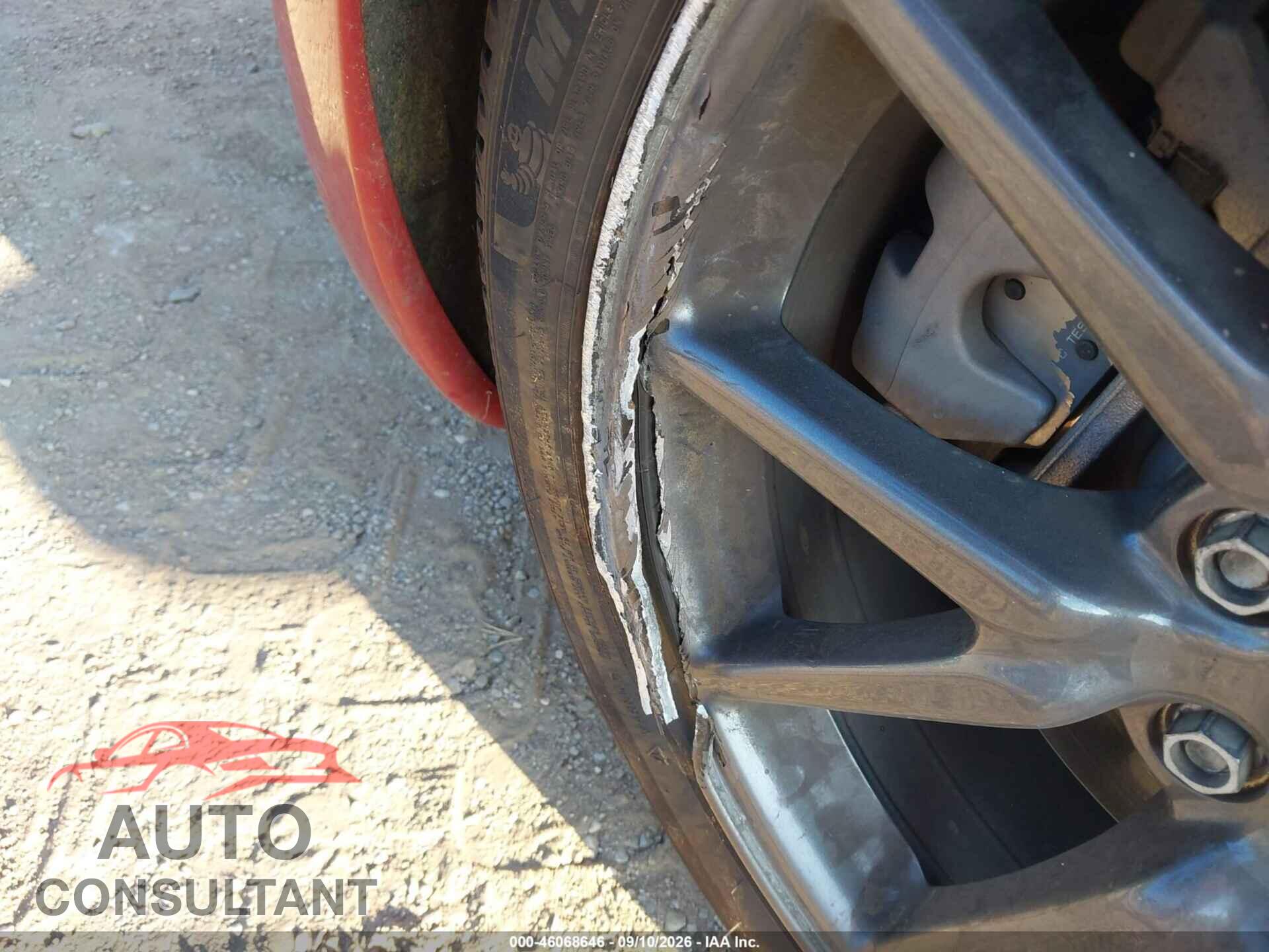 TESLA MODEL 3 2018 - 5YJ3E1EA5JF005302