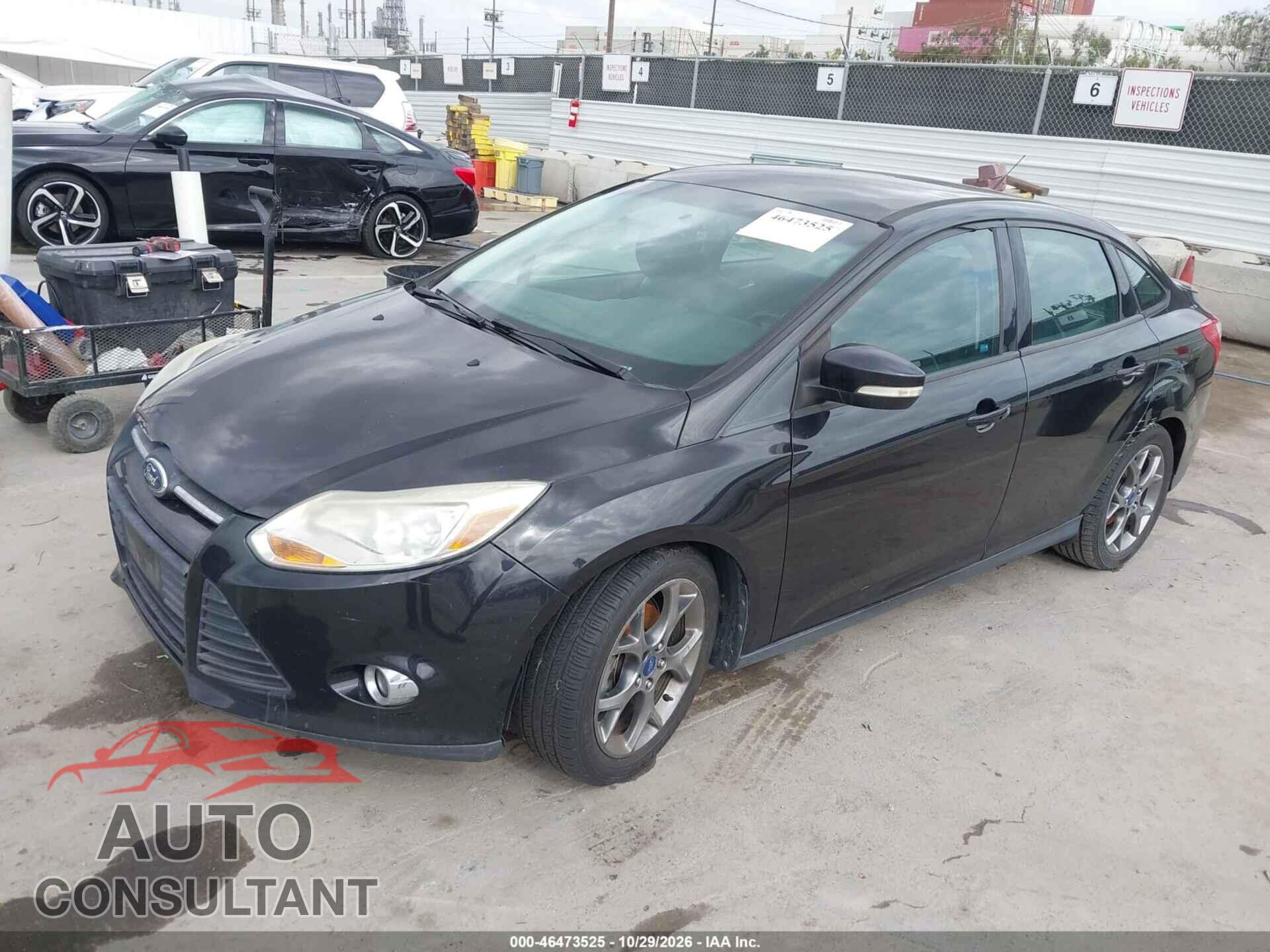 FORD FOCUS 2014 - 1FADP3F24EL111184