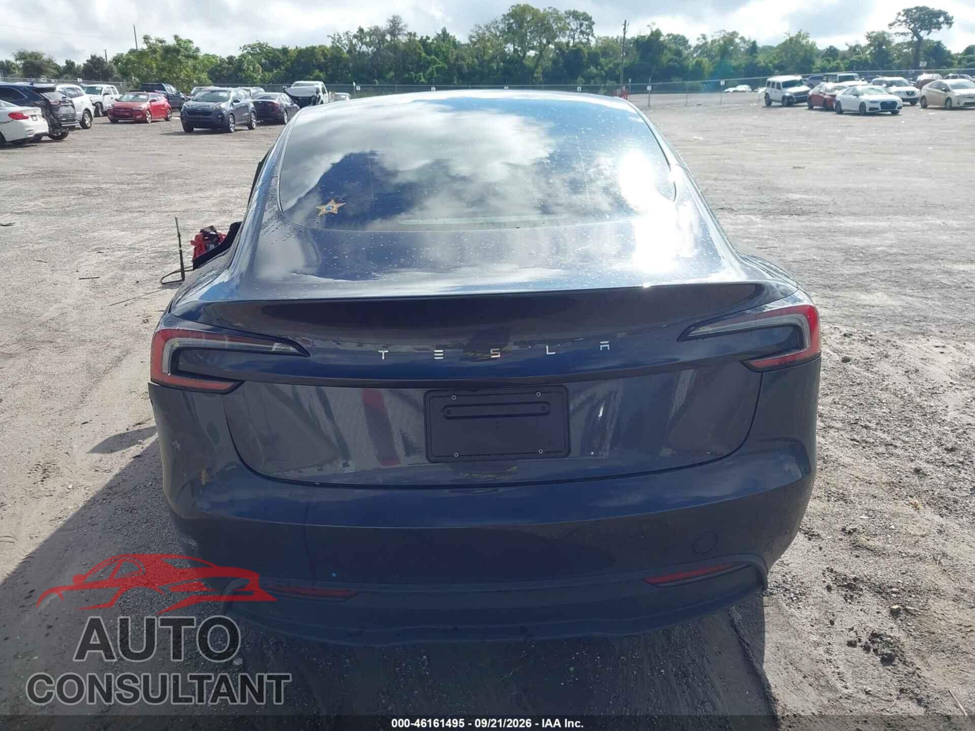 TESLA MODEL 3 2024 - 5YJ3E1EA7RF833685
