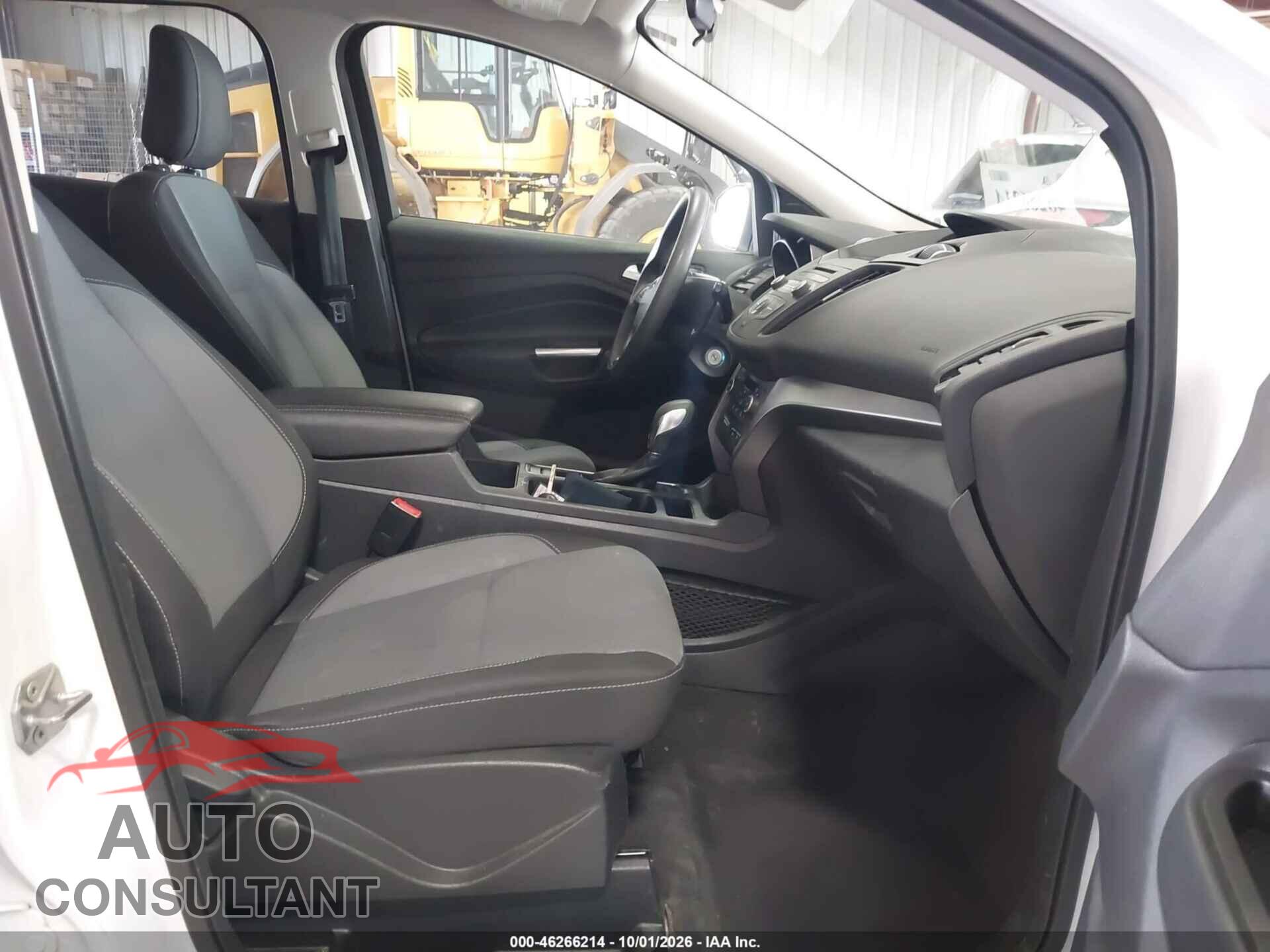 FORD ESCAPE 2018 - 1FMCU9GD7JUD08545