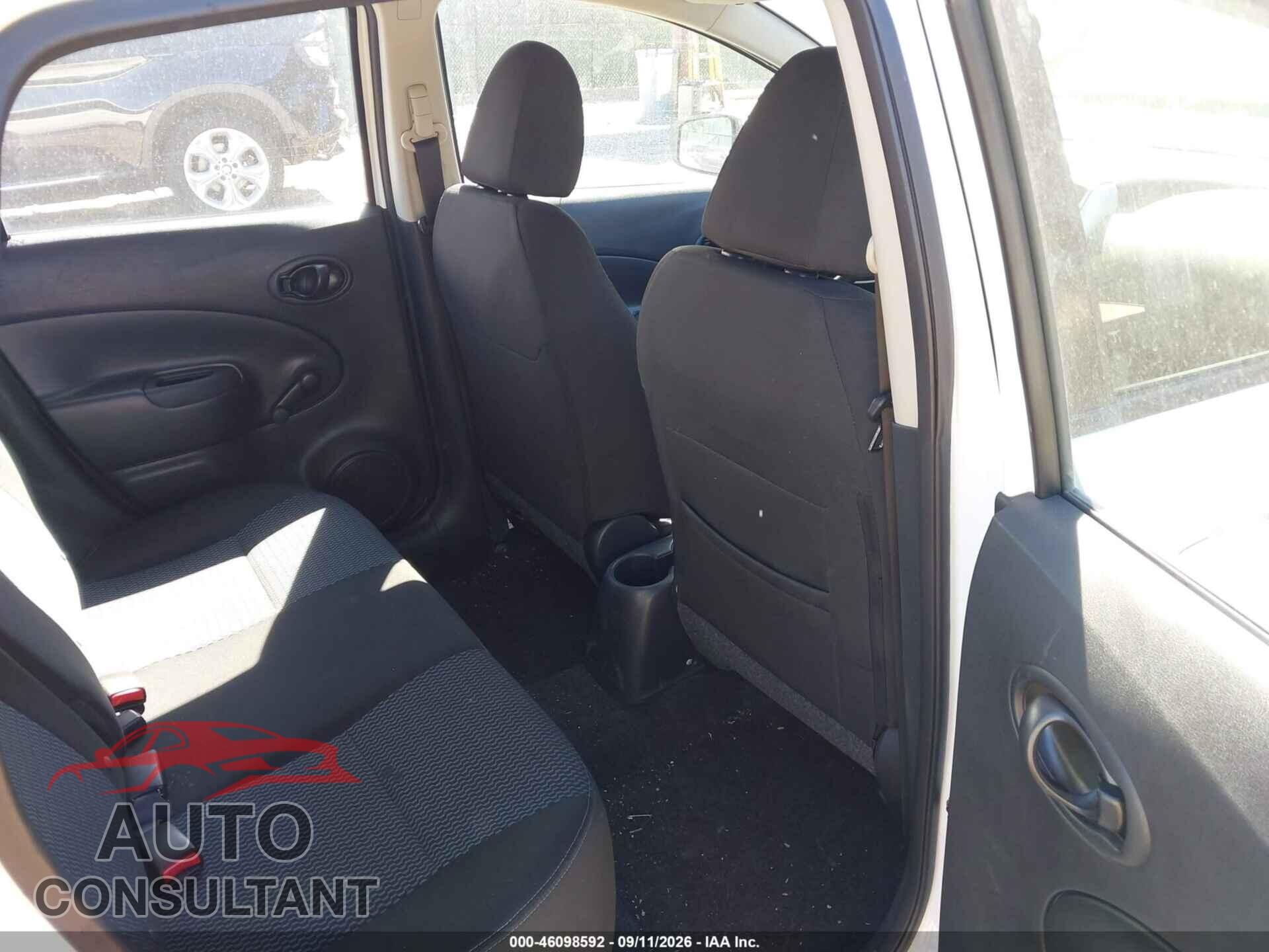 NISSAN VERSA NOTE 2017 - 3N1CE2CP2HL372024