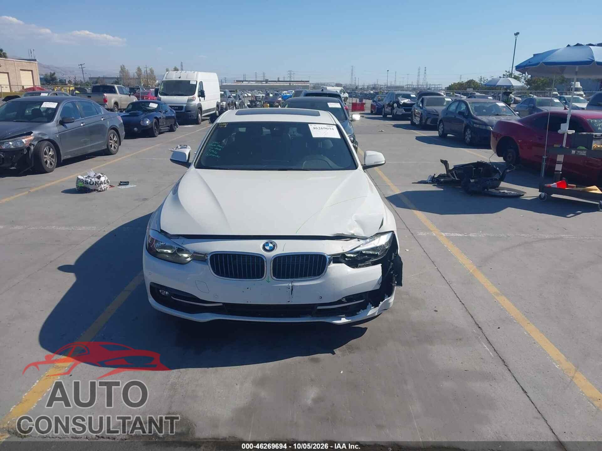BMW 330E 2017 - WBA8E1C36HA156496