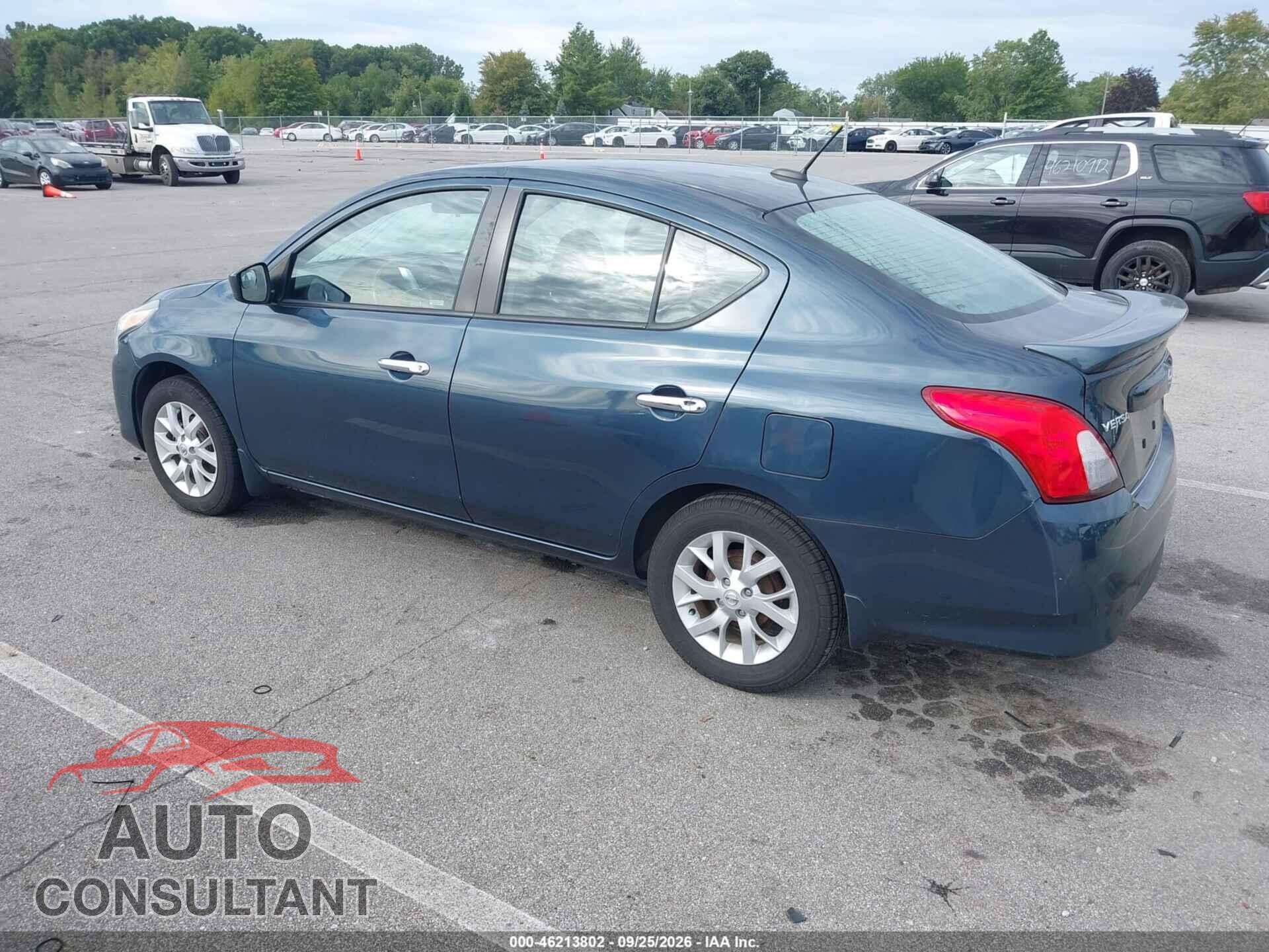 NISSAN VERSA 2017 - 3N1CN7AP3HL895200