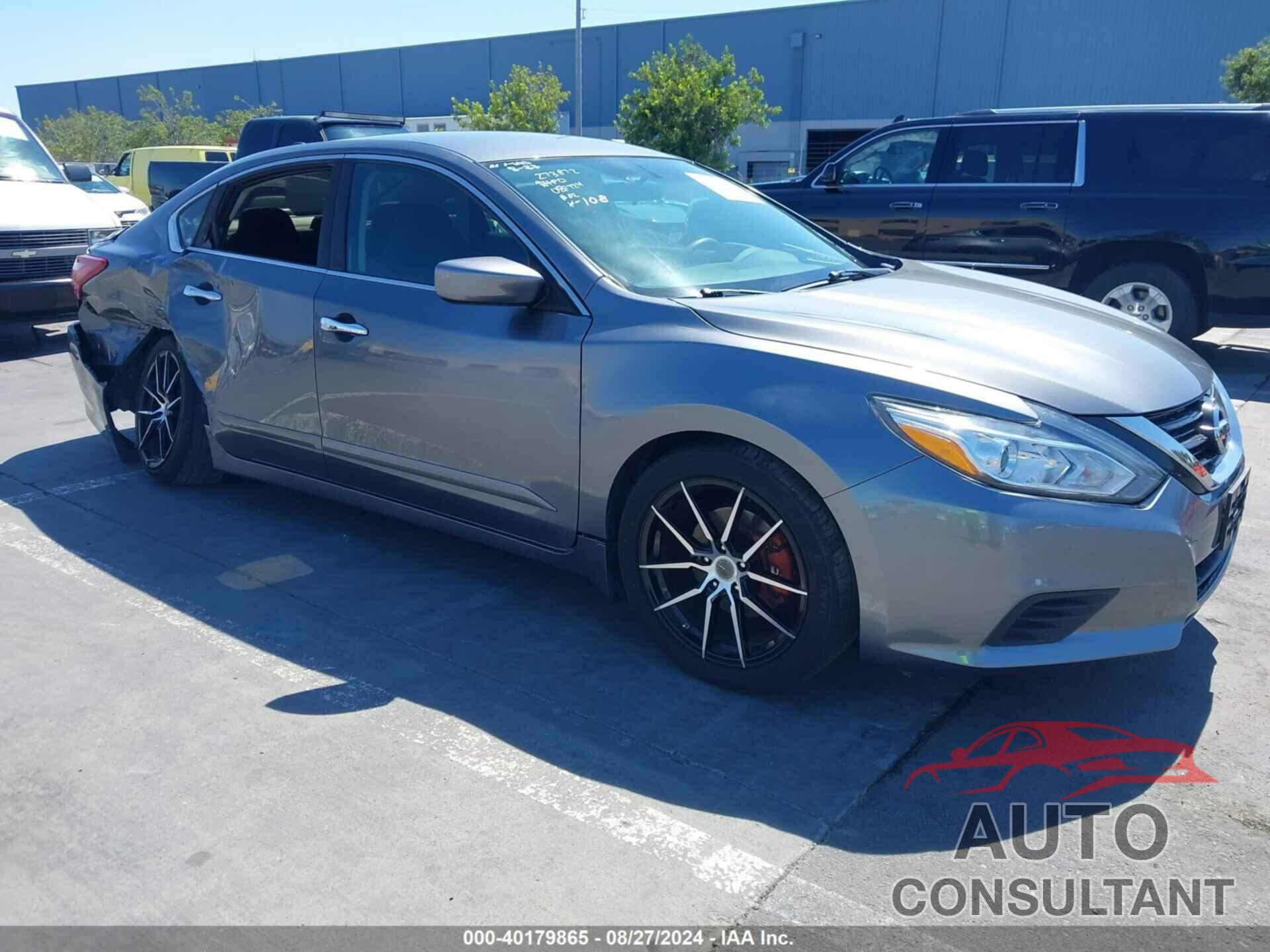 NISSAN ALTIMA 2018 - 1N4AL3AP0JC471807