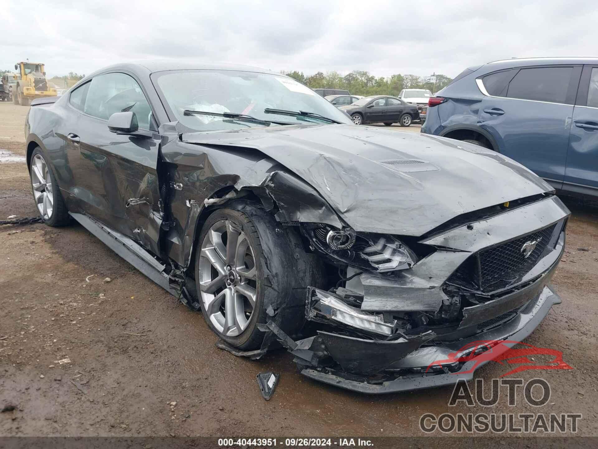 FORD MUSTANG 2018 - 1FA6P8CFXJ5137901