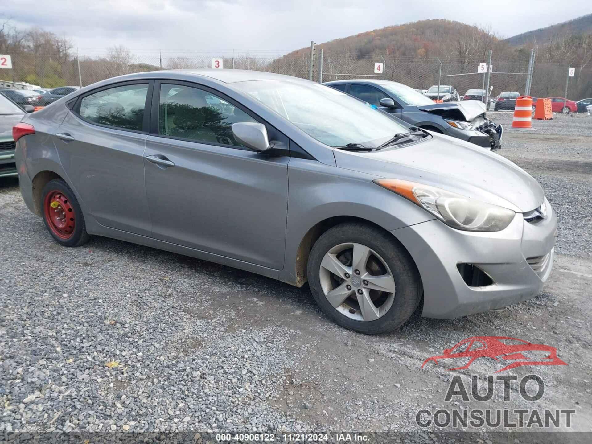 HYUNDAI ELANTRA 2011 - KMHDH4AE4BU150289