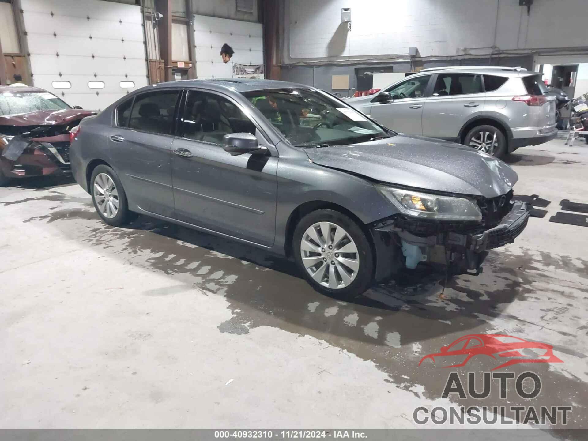HONDA ACCORD 2013 - 1HGCR3F83DA009679