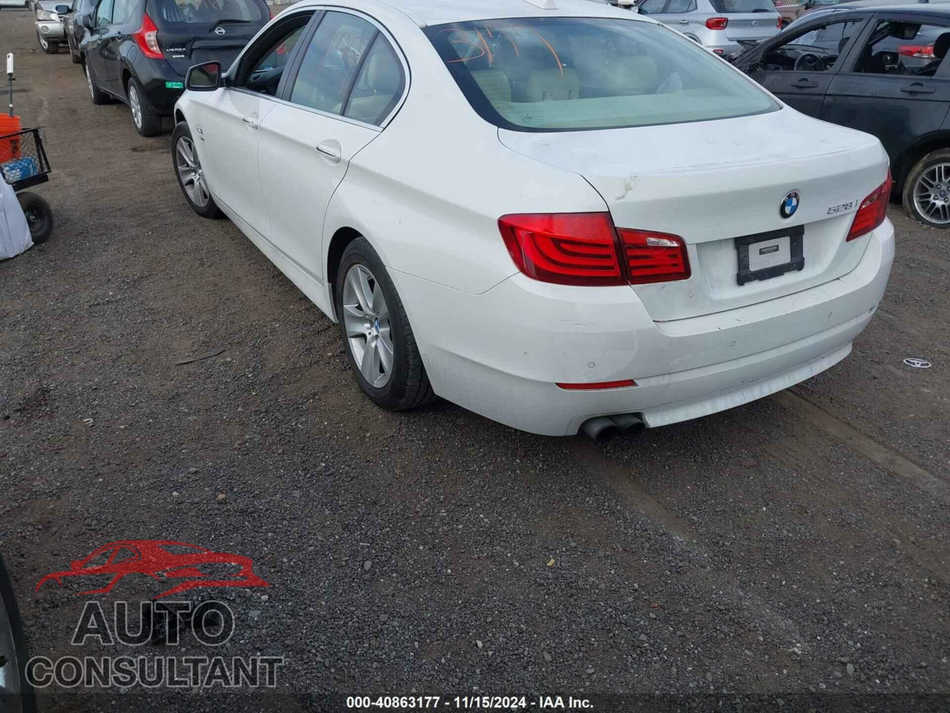 BMW 528I 2012 - WBAXH5C59CDW09870
