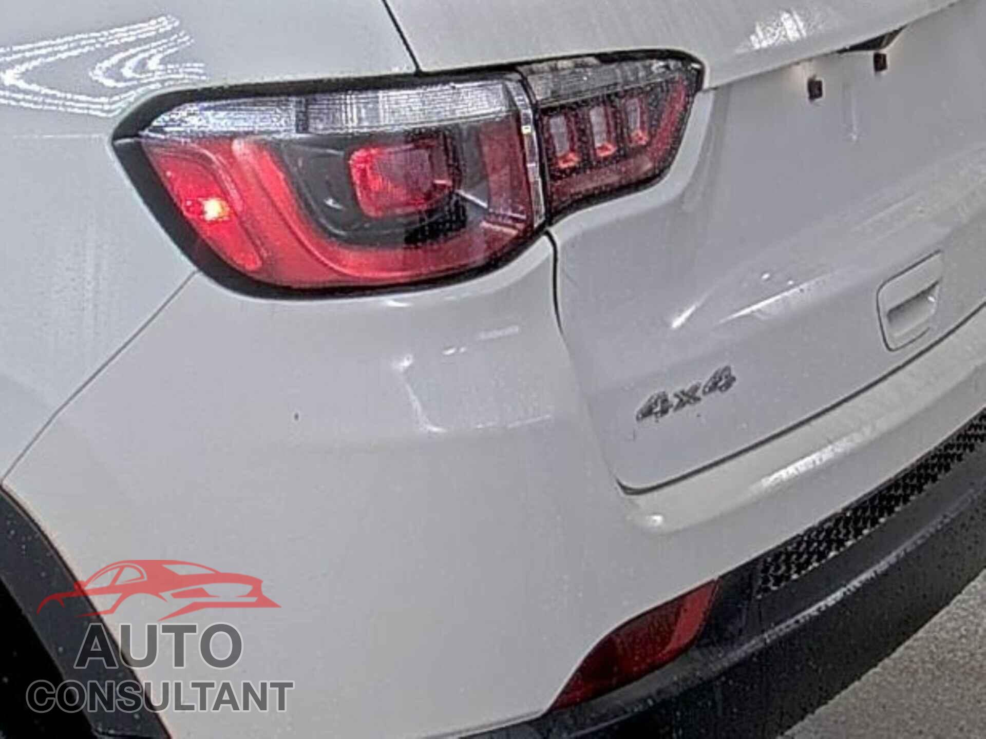 JEEP COMPASS 2020 - 3C4NJDBB3LT250218