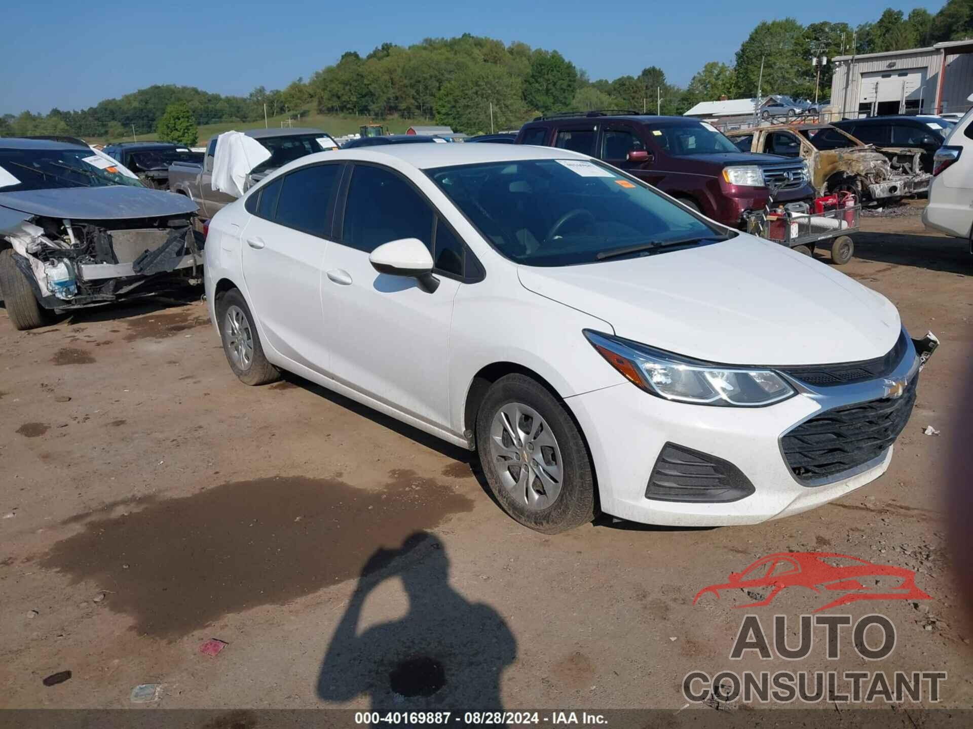 CHEVROLET CRUZE 2019 - 1G1BC5SM3K7106426